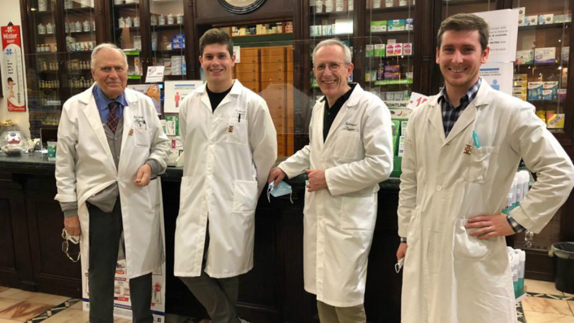 Immagine di Farmacisti nei secoli