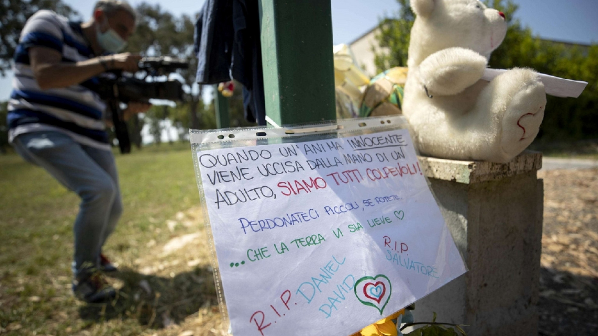 Immagine di Una domenica di sangue e l'angoscia dei perché