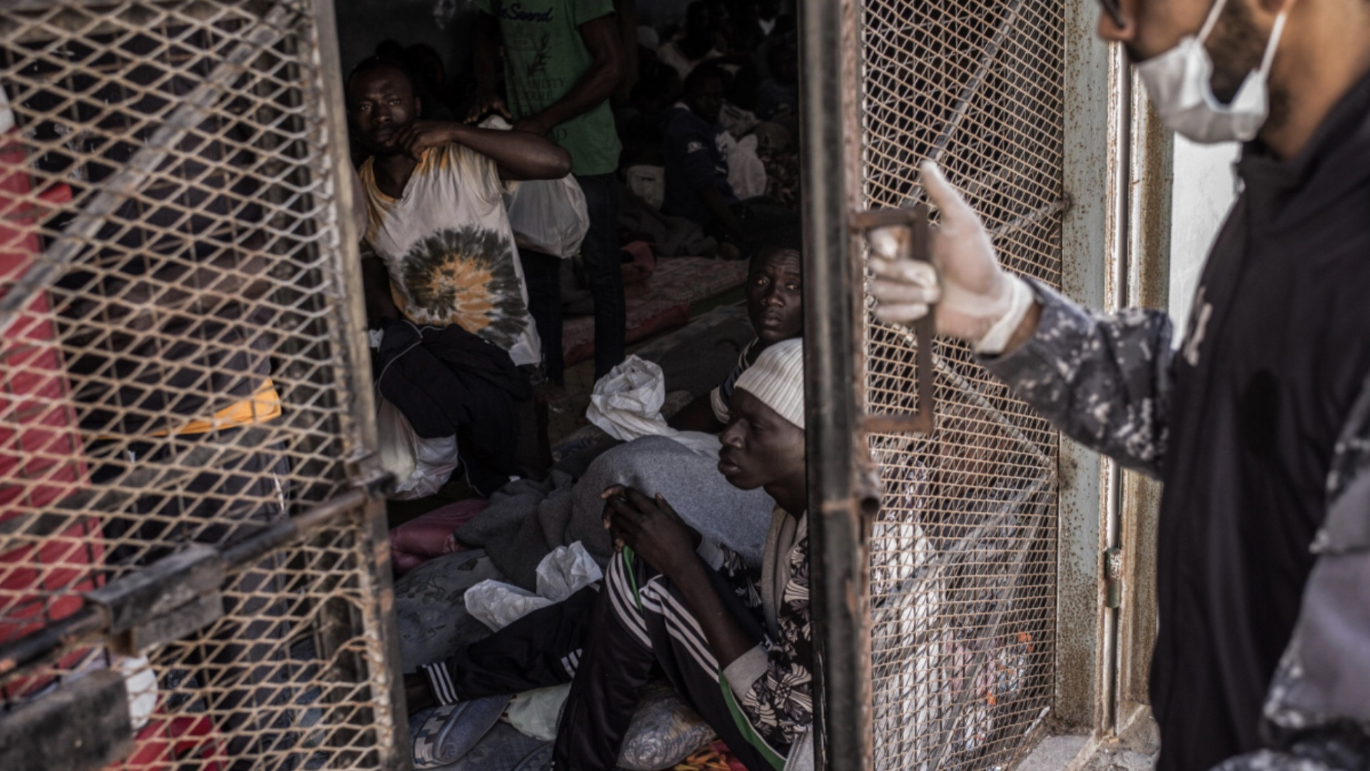 Immagine di «Troppe violenze sui rifugiati», Msf sospende le attività nei lager di Tripoli