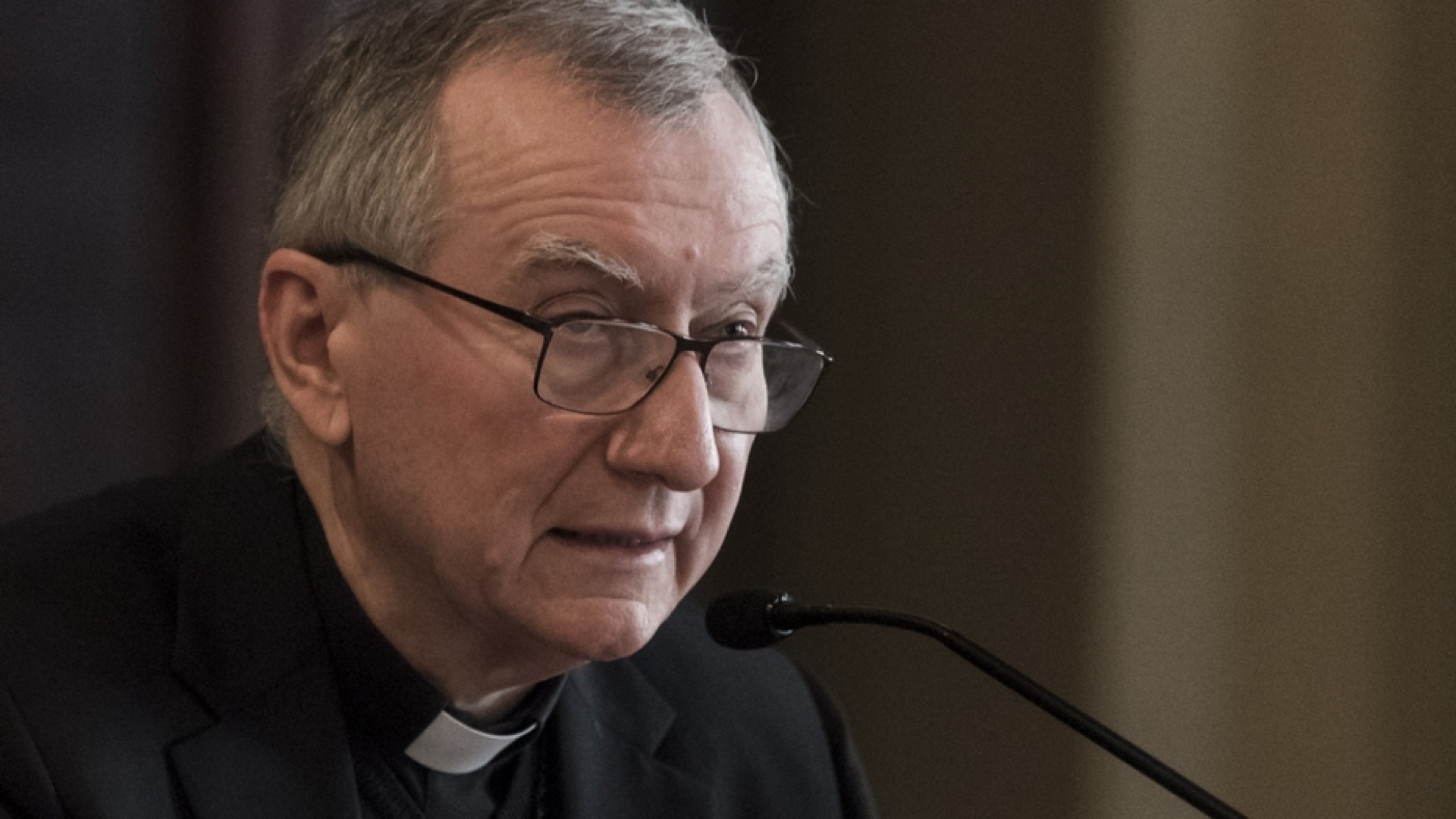 Immagine di Parolin: il Vaticano non chiede di bloccare la legge, discutere è lecito