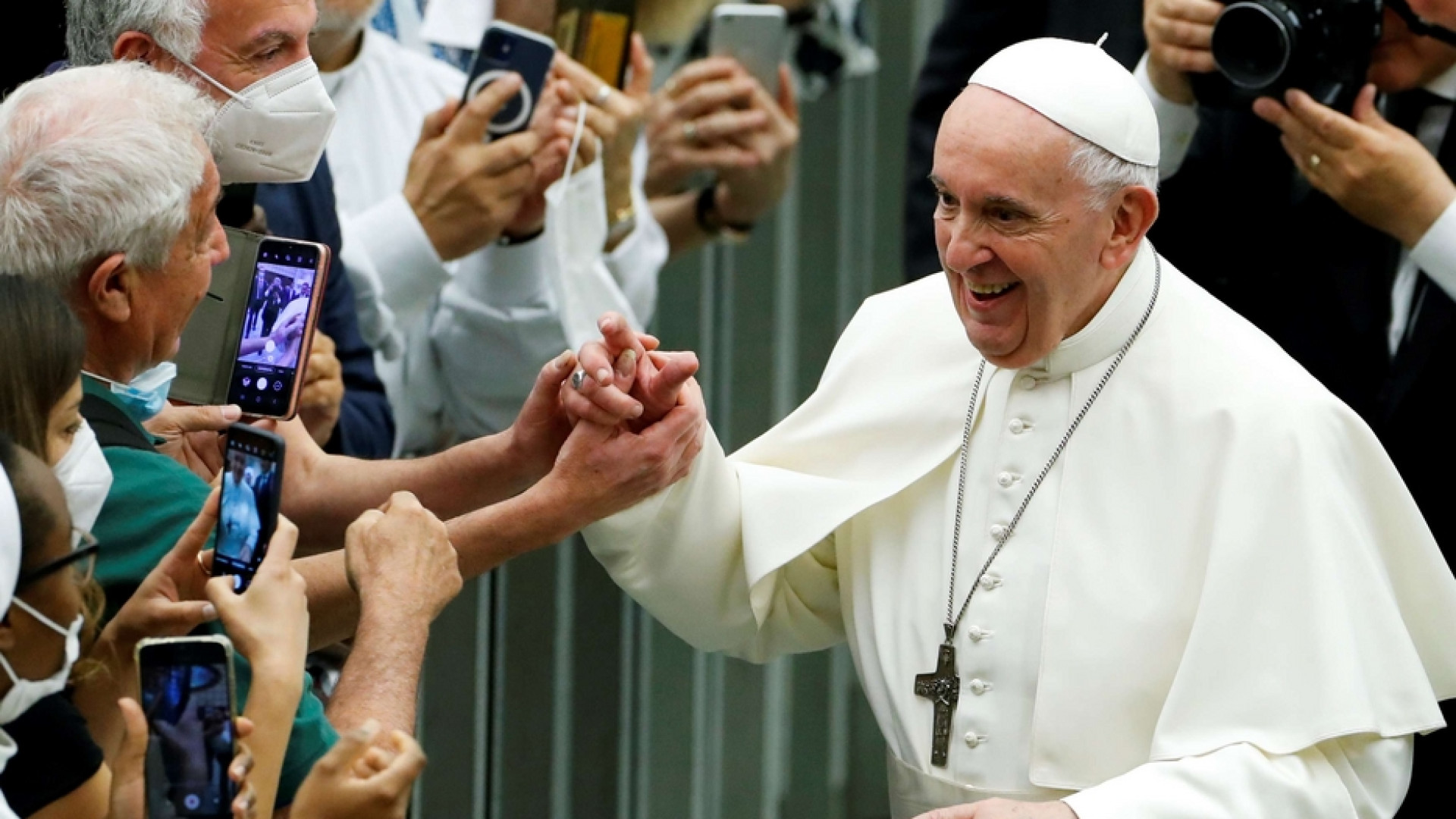 Immagine di Il Papa alla Caritas: poveri, Vangelo e creatività le vie su cui camminare