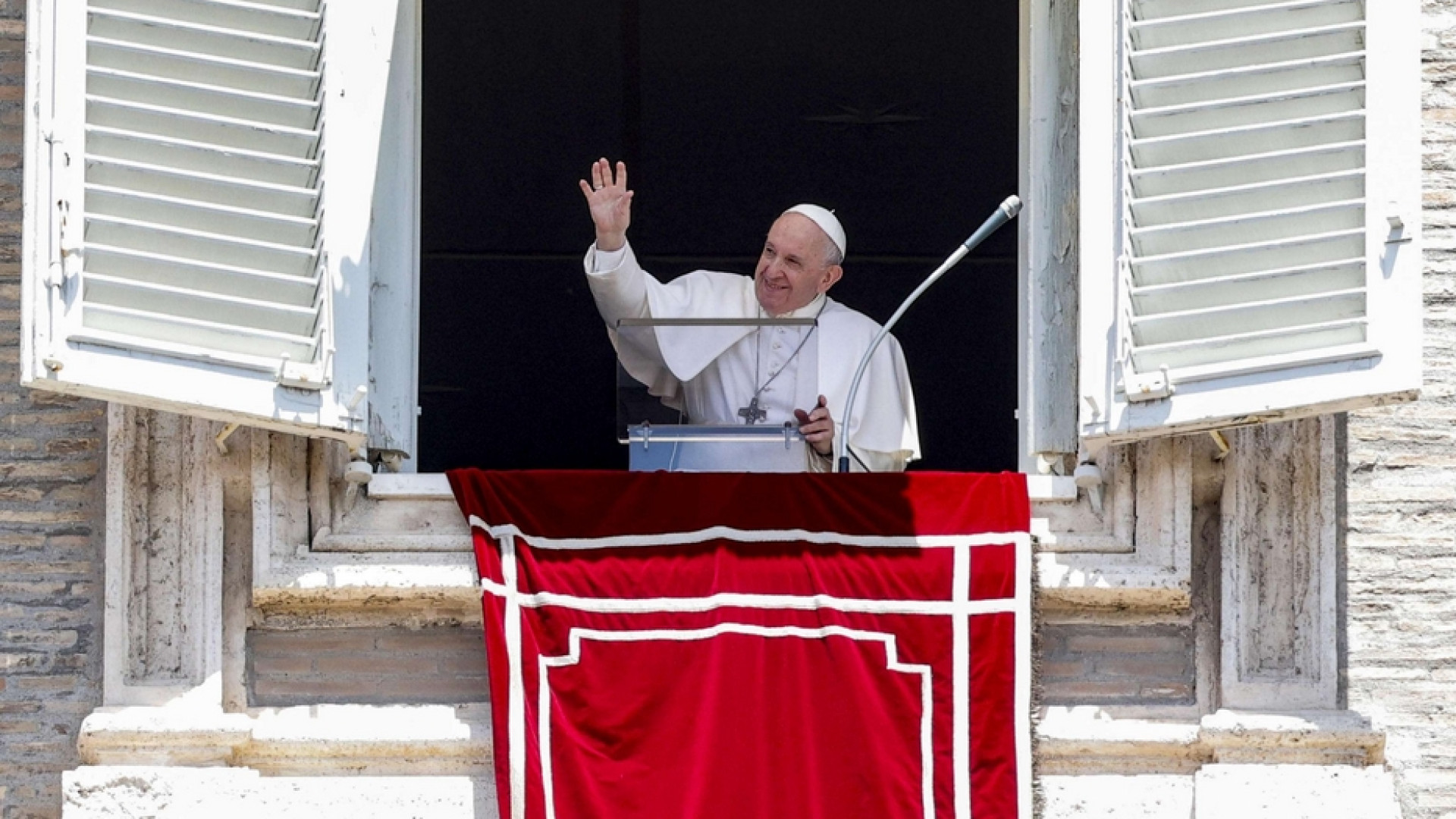 Immagine di Papa Francesco: testimoniare Dio nella vita, non bastano i proclami
