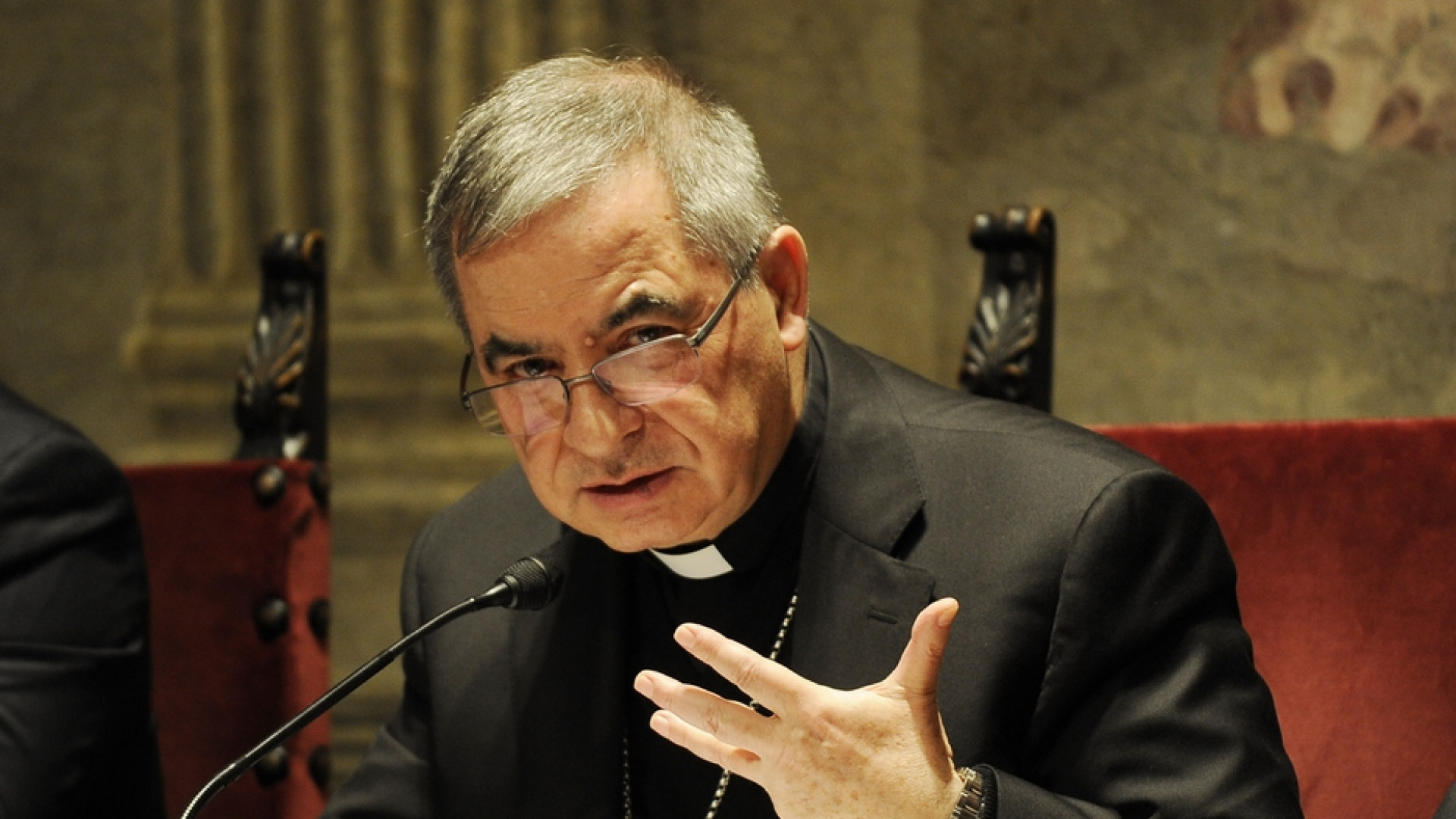 Immagine di Becciu: «Pronto a dimostrare la mia assoluta innocenza»