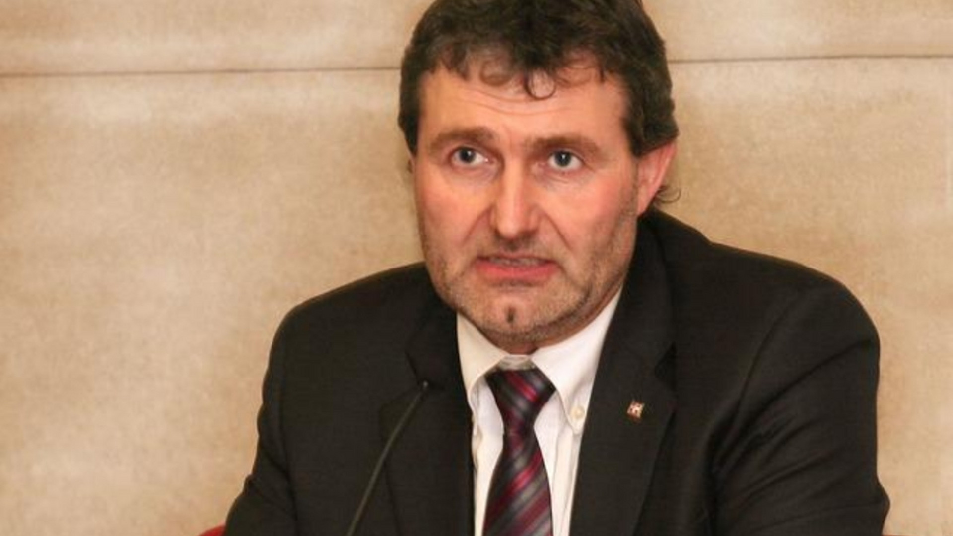 Immagine di Il senatore Taricco (Pd): "Legge Zan da modificare, alzare muri è un errore"
