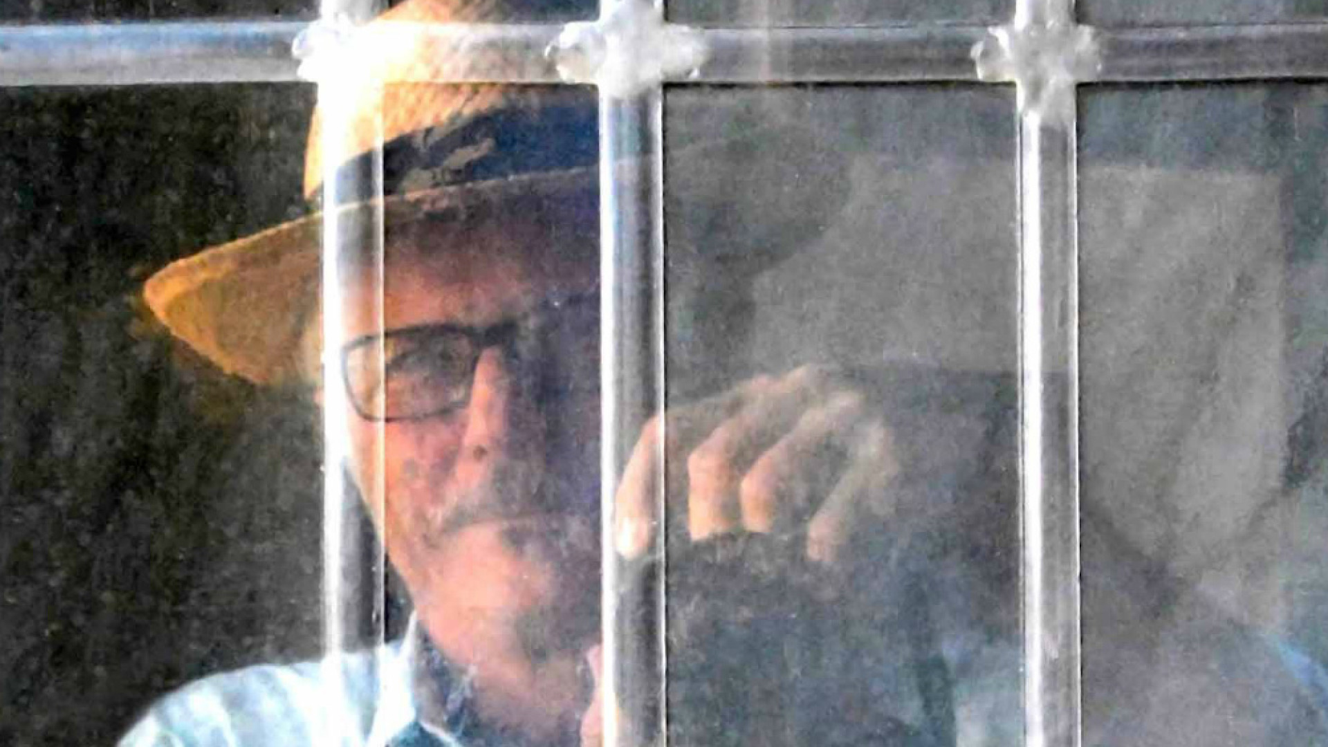 Immagine di Le mani parlano al cuore nelle foto di Ferlenghi