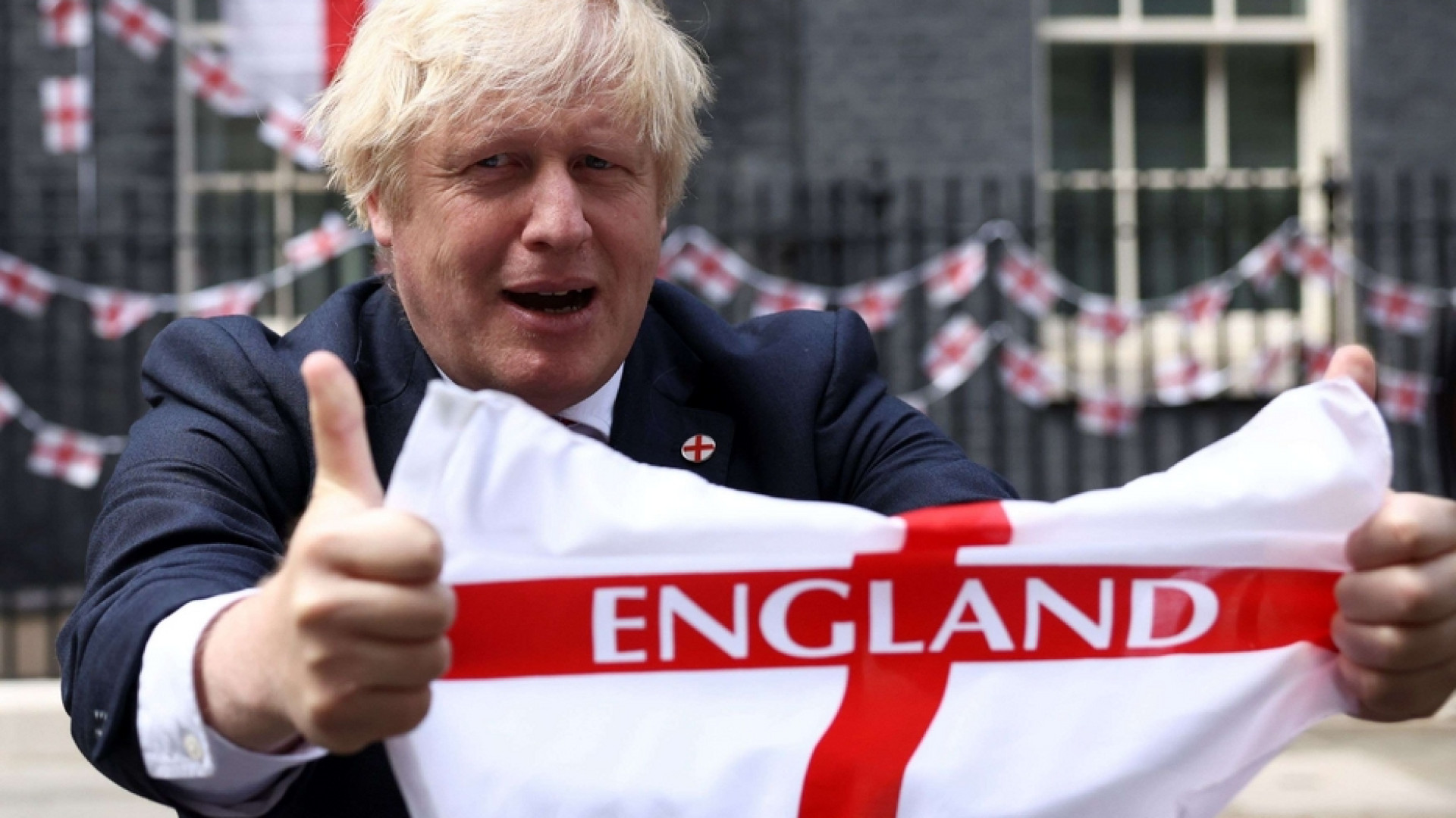 Immagine di Ecco perché i tifosi inglesi non sventolano la bandiera britannica