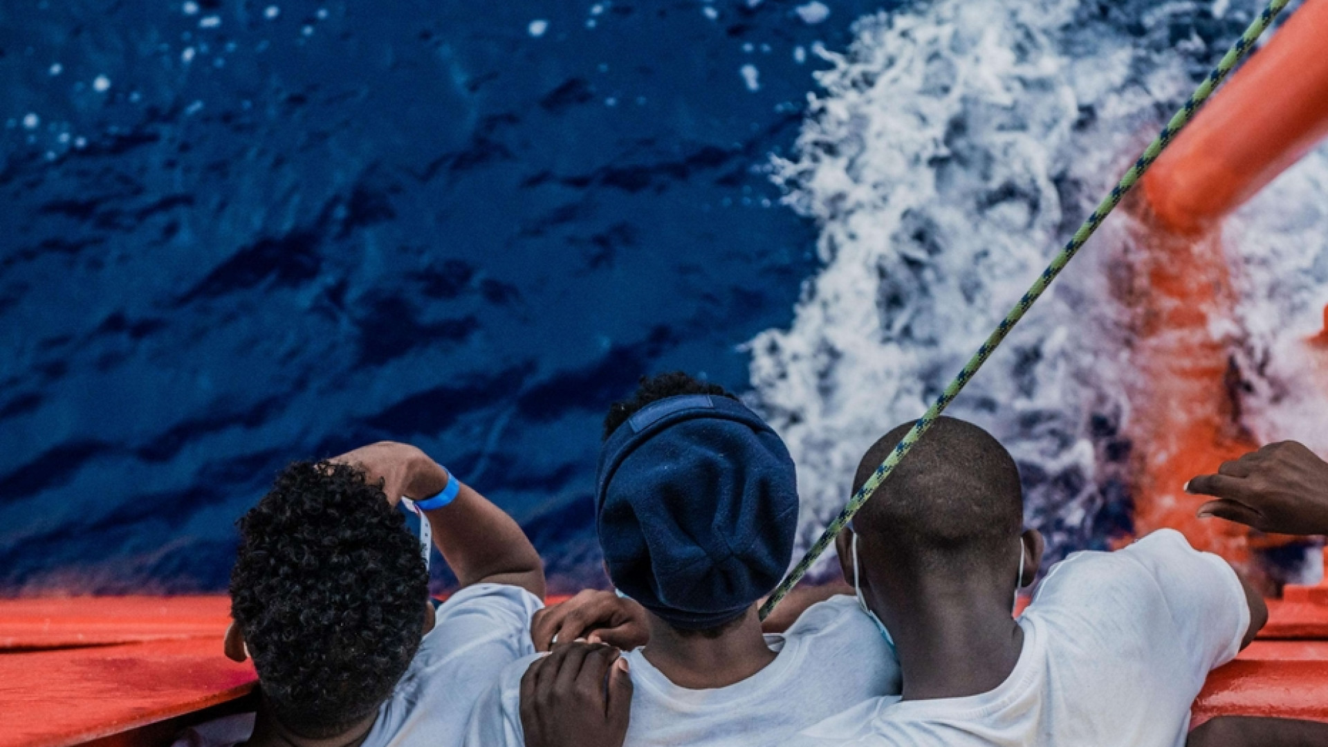 Immagine di Camera divisa sull'accordo (semisegreto). Ricatto di Tripoli: o soldi o migranti
