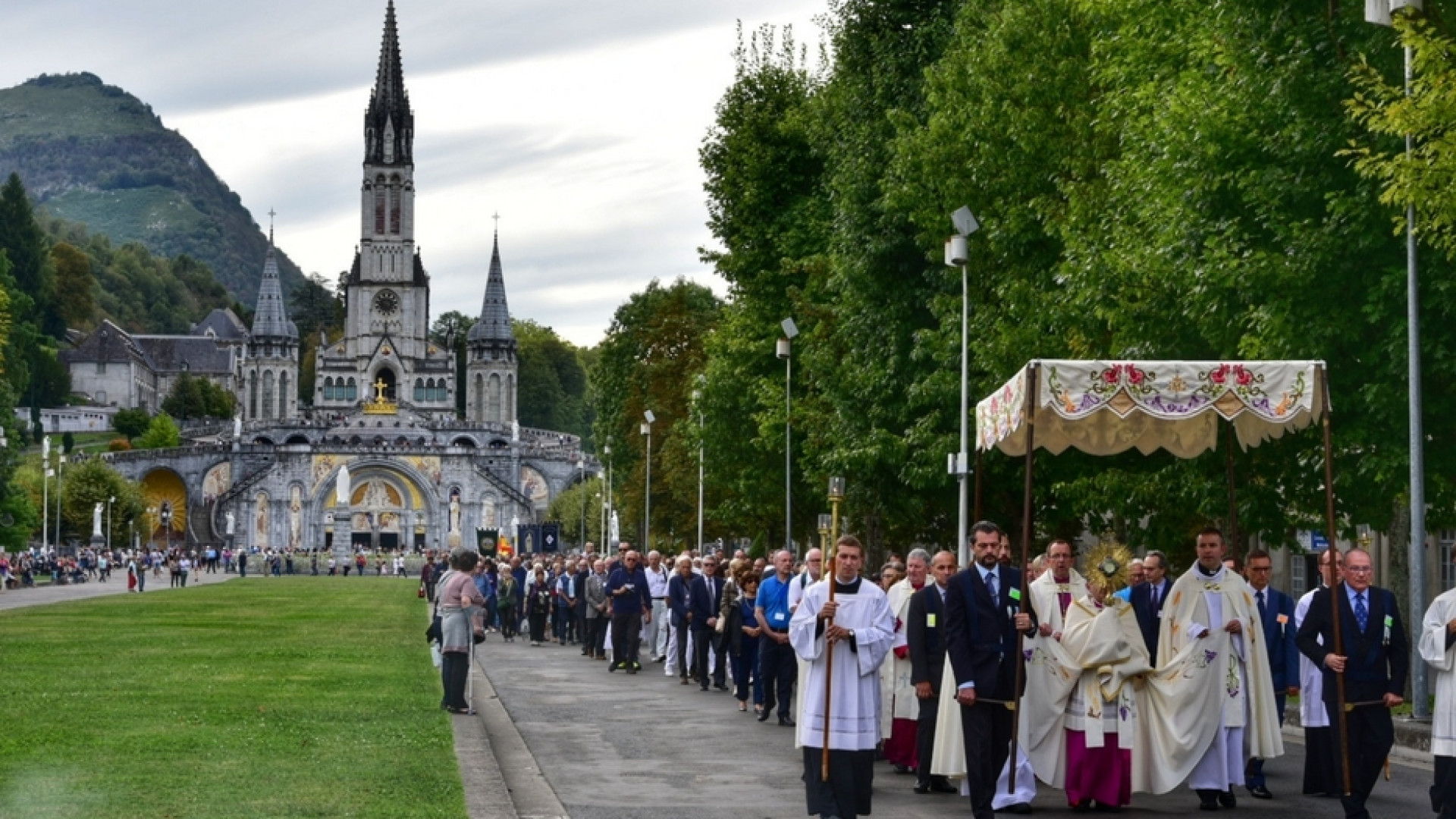 Immagine di Lourdes, primi passi di speranza