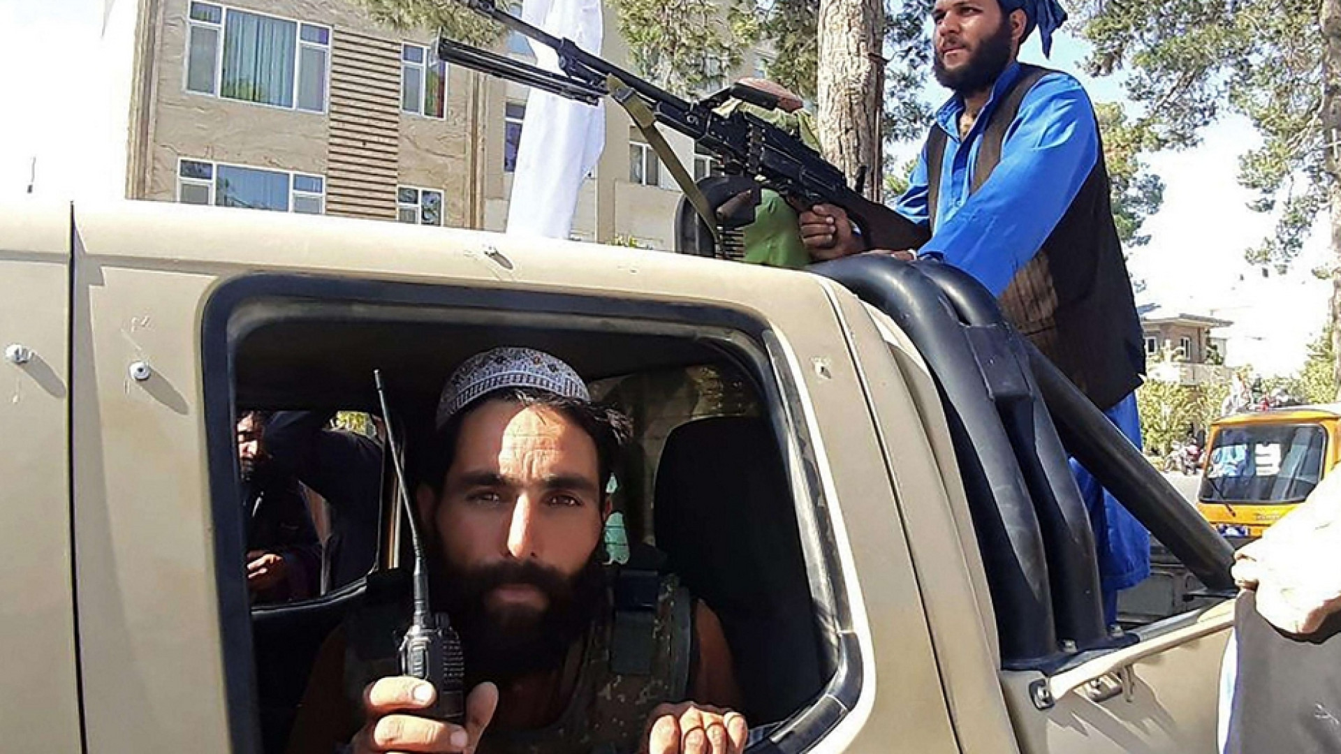 Immagine di I taleban si preparano a entrare a Kabul. Iniziata la fuga