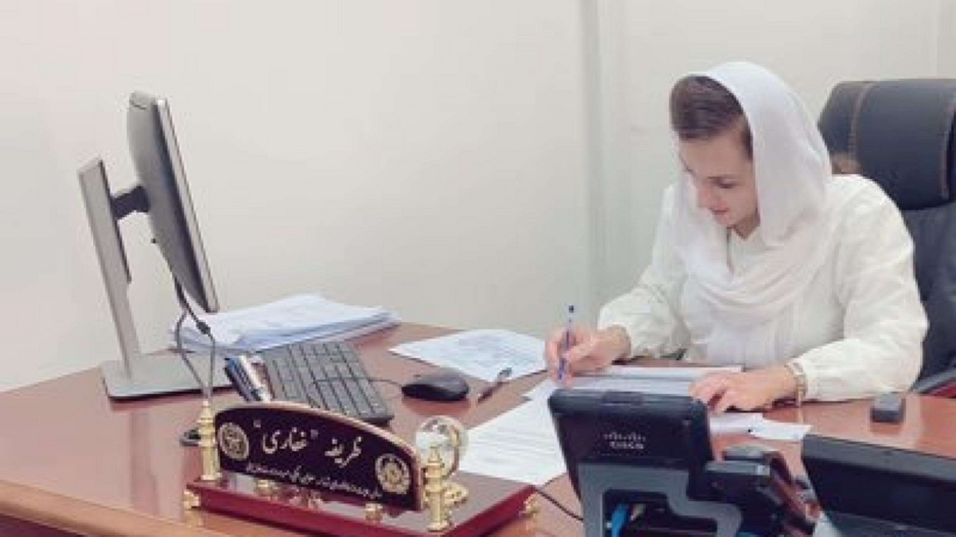 Immagine di «Sono a Kabul», poi silenzio. Paura per la sindaca Zarifa Ghafari