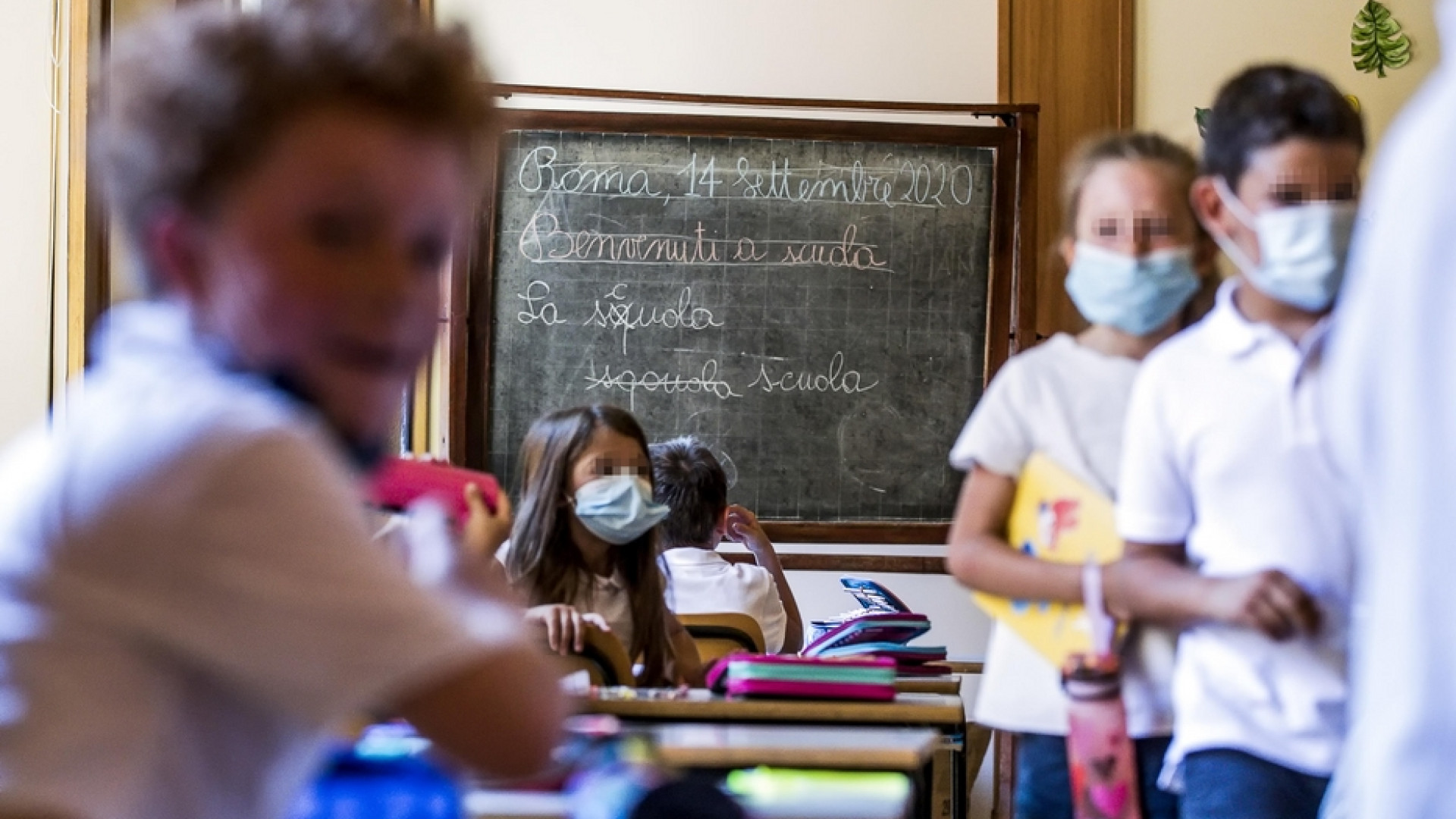 Immagine di «Vaccini, basta allarmismi sui bambini. Green pass? L’ipotesi di prolungarlo»
