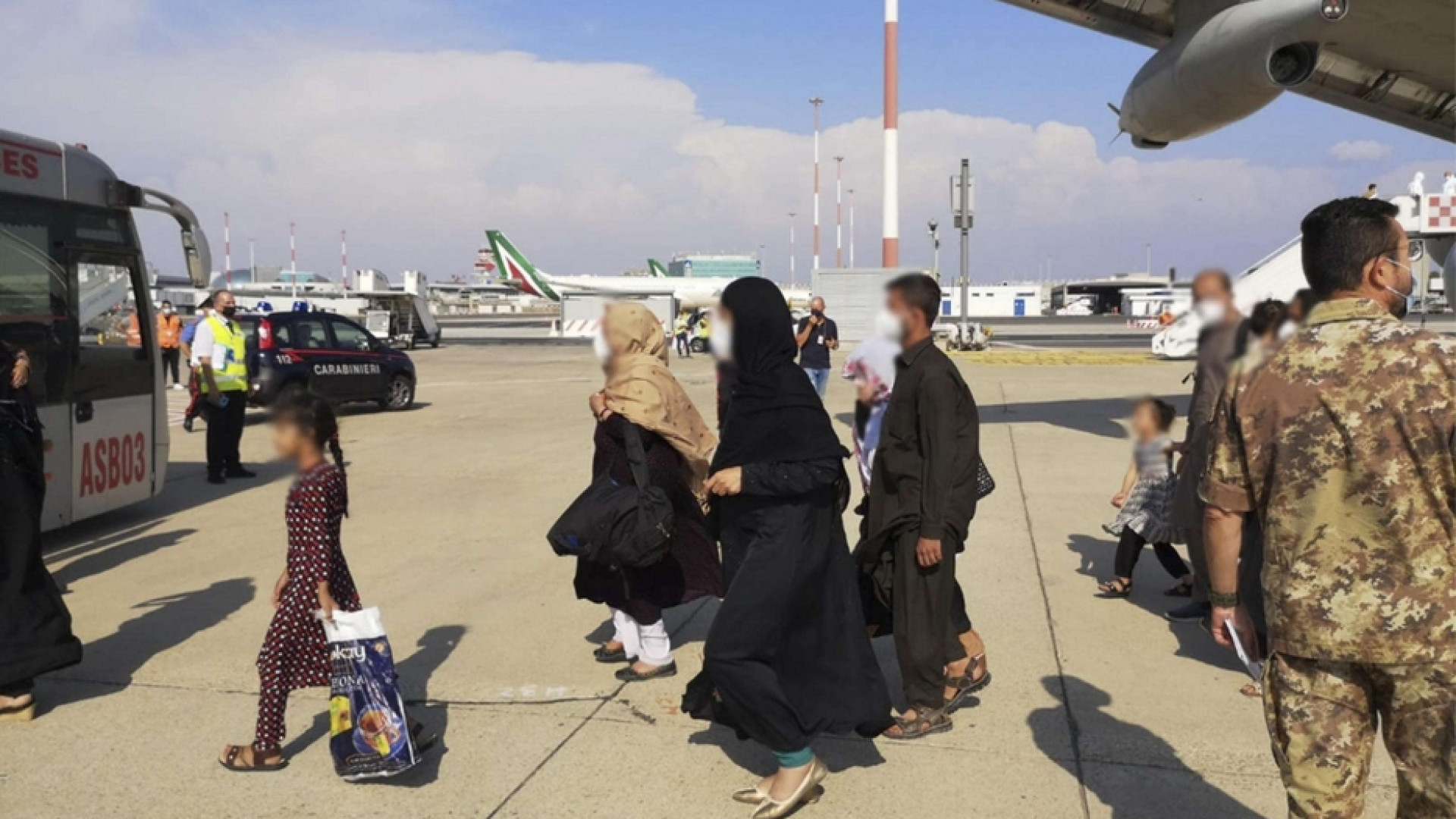 Immagine di Preghiera, solidarietà e accoglienza per gli afghani e per gli haitiani