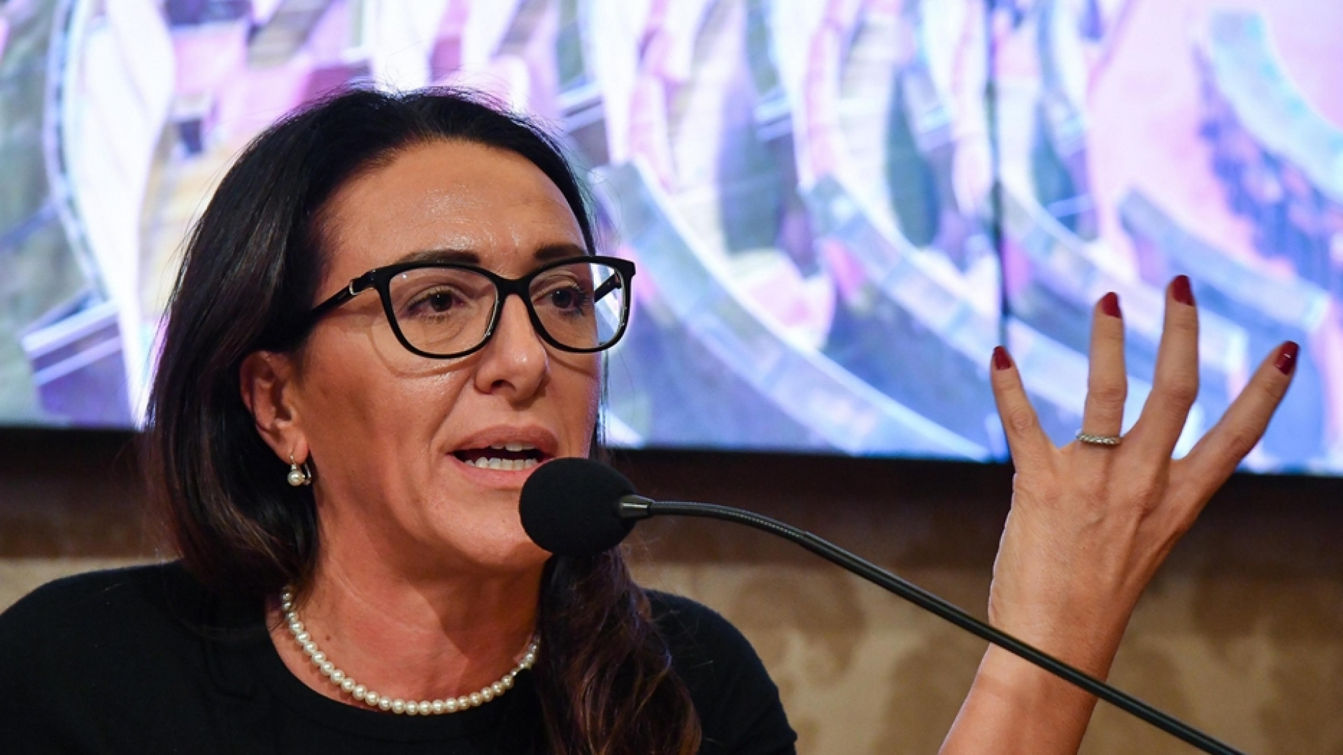 Immagine di La senatrice Valente: «Donne uccise, un fallimento dello Stato»