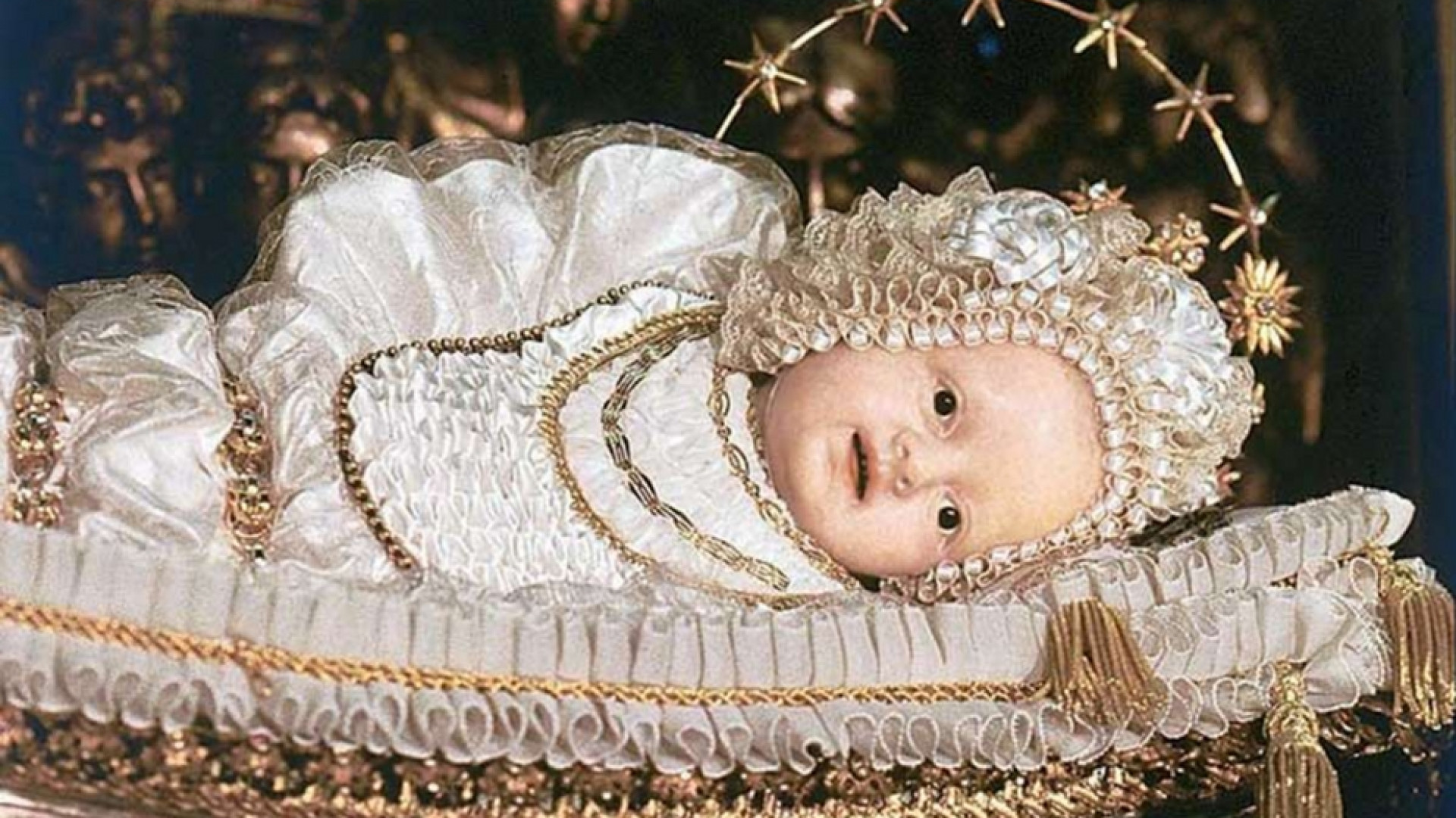 Immagine di Dal cuore di Milano al mondo l’abbraccio di Maria Bambina