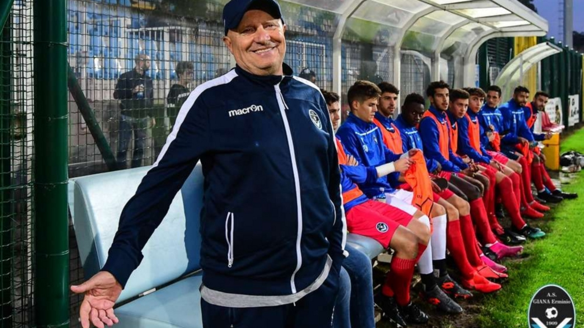 Immagine di Quando il «mister» diventa maestro di vita oltre il campo