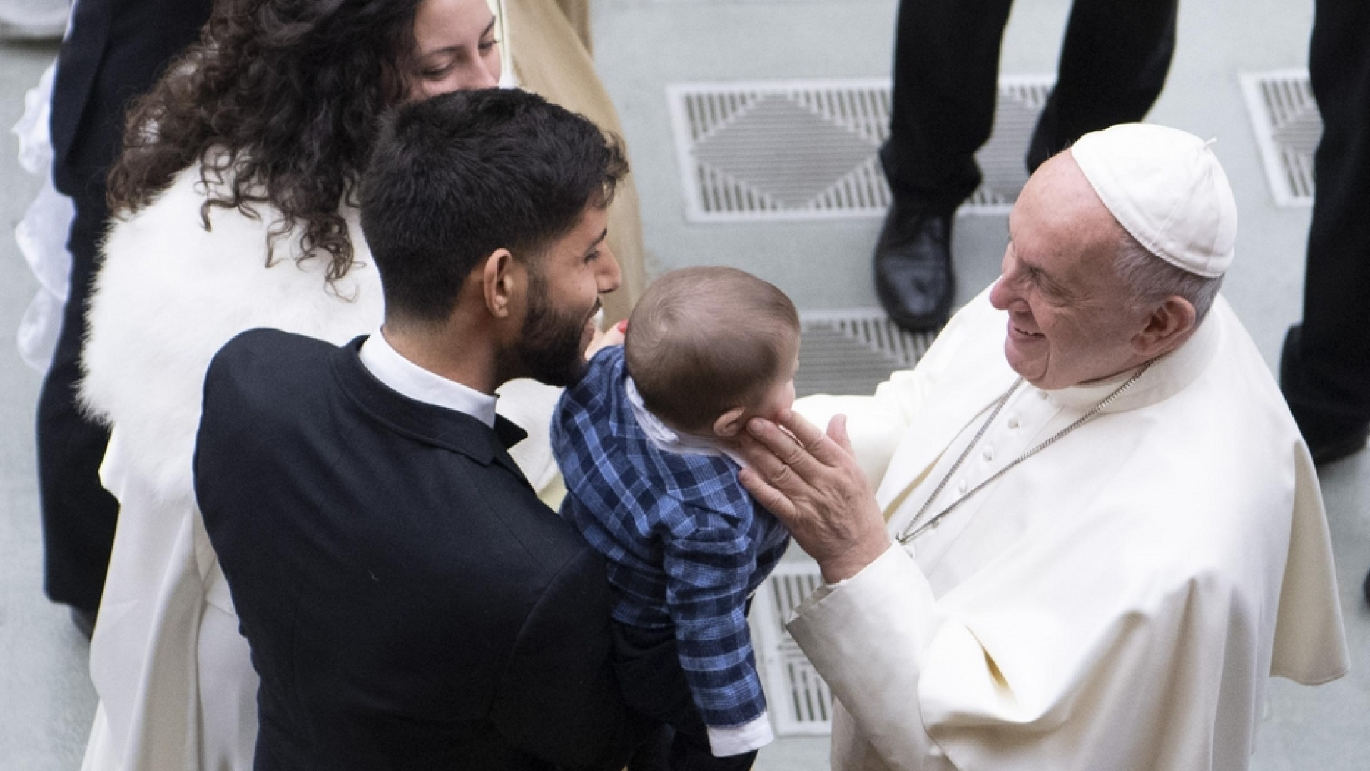 Immagine di Francesco: la famiglia è forte se si apre alla vita / LA PREGHIERA