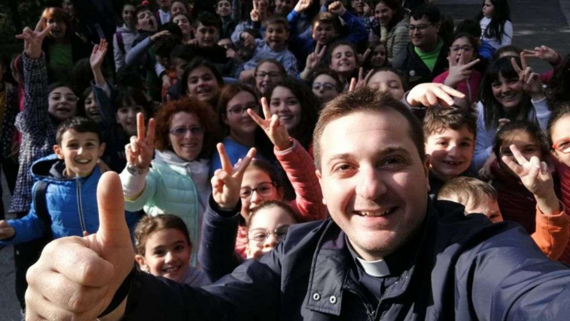 Immagine di Noi con i nostri sacerdoti: c’è un dono che ci attende