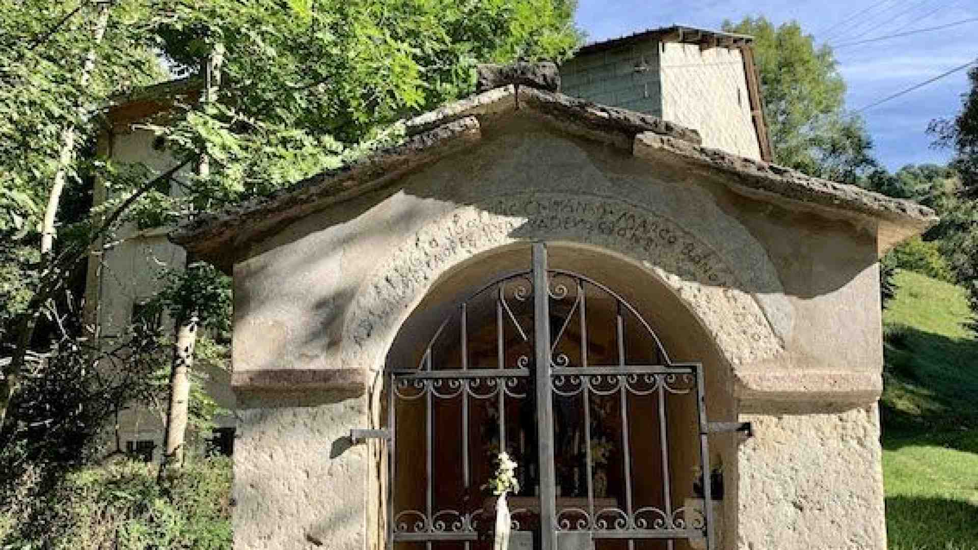 Immagine di Velo Veronese. L’antico capitello ritrova il suo splendore