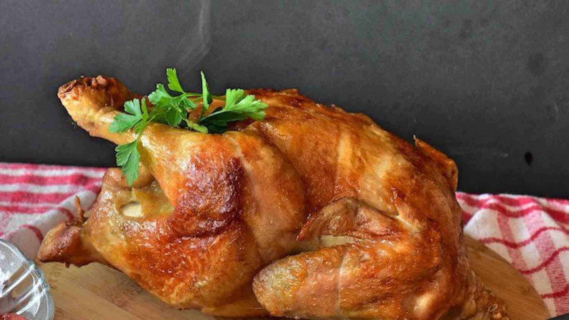 Immagine di Il pollo arrosto ha la sua giornata sì quando è preparato dai nonni