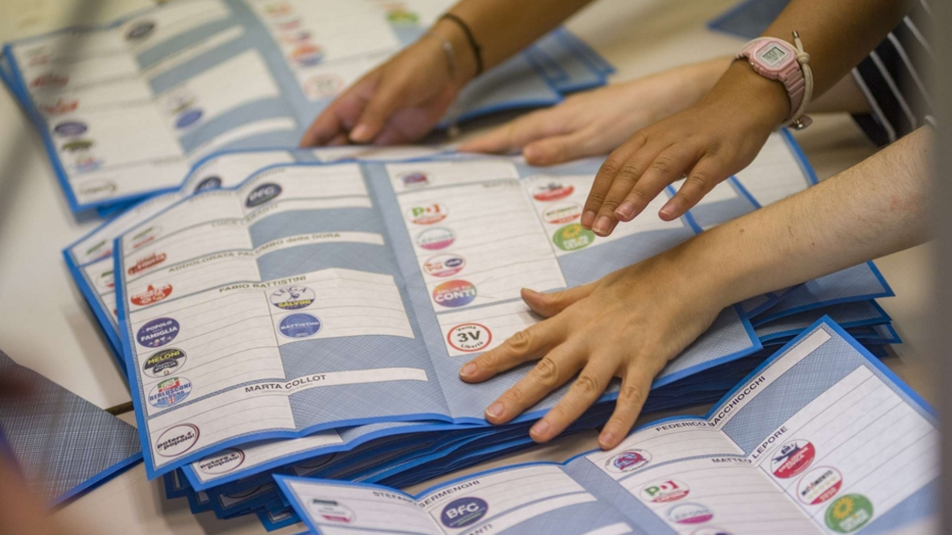 Immagine di Nelle città vince l'astensione. La sconfitta dei populismi
