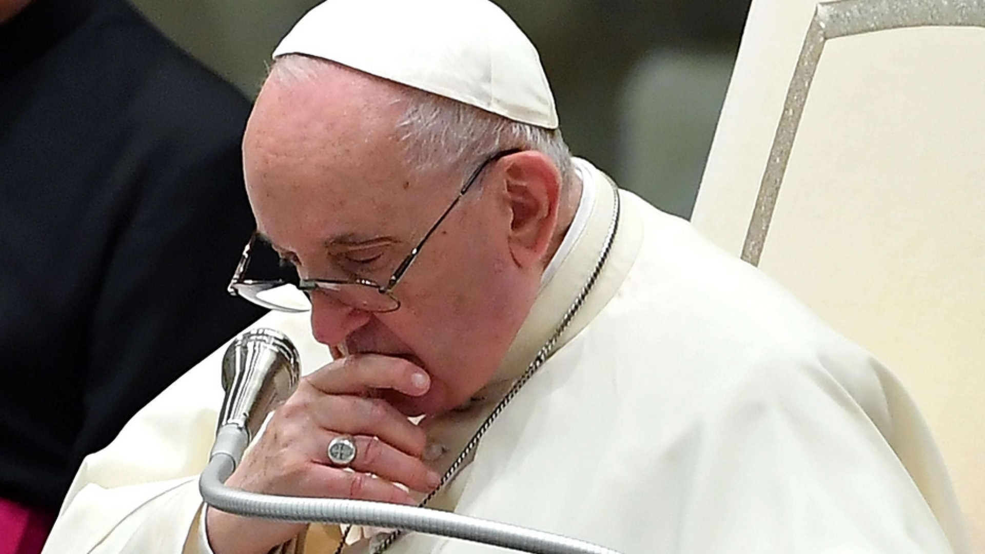 Immagine di Abusi in Francia, il Papa: è il momento della vergogna, la mia e la nostra