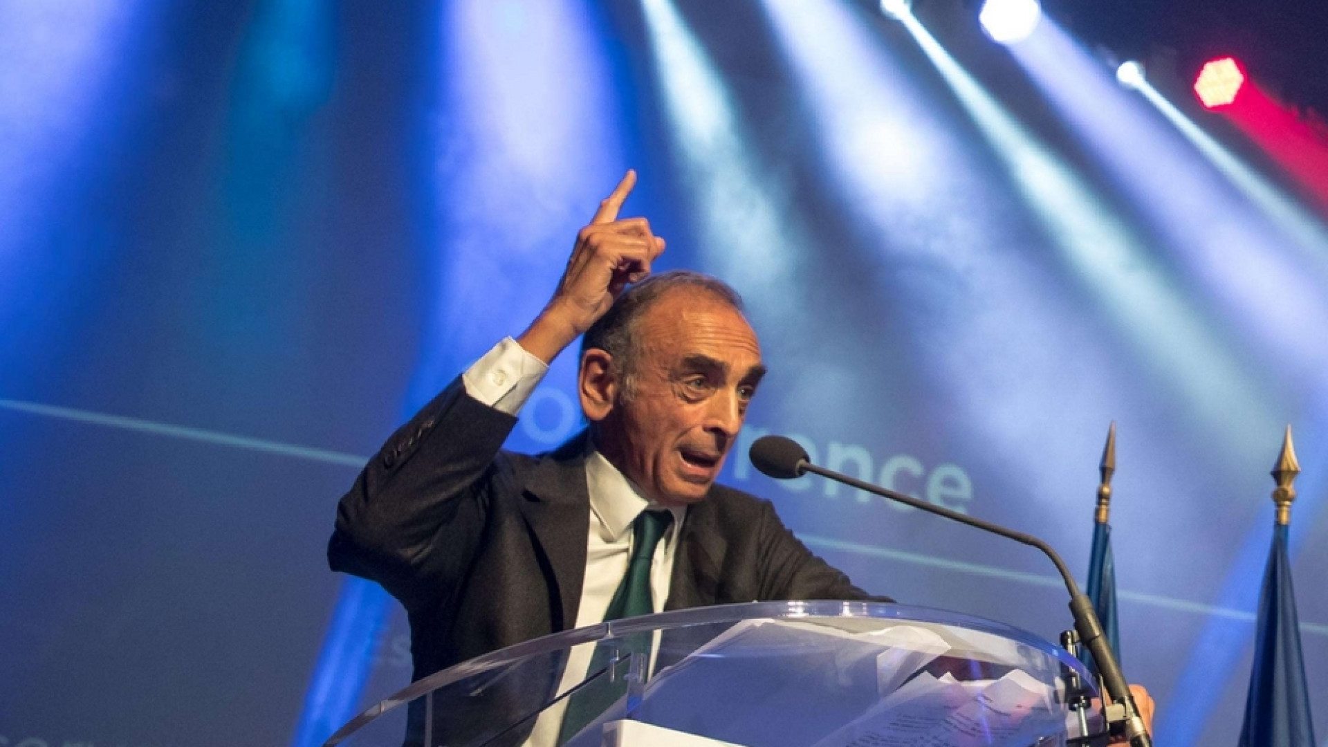 Immagine di Zemmour mostra alla Francia l'anima sovranista e xenofoba