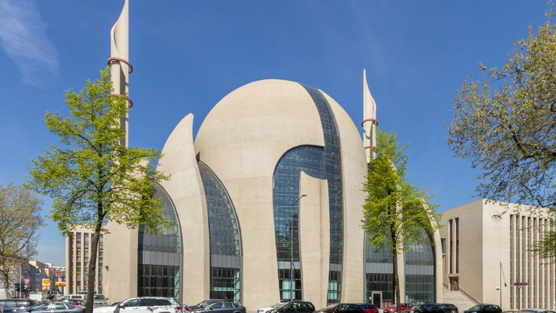 Immagine di A Colonia la moschea potrà chiamare alla preghiera del venerdì