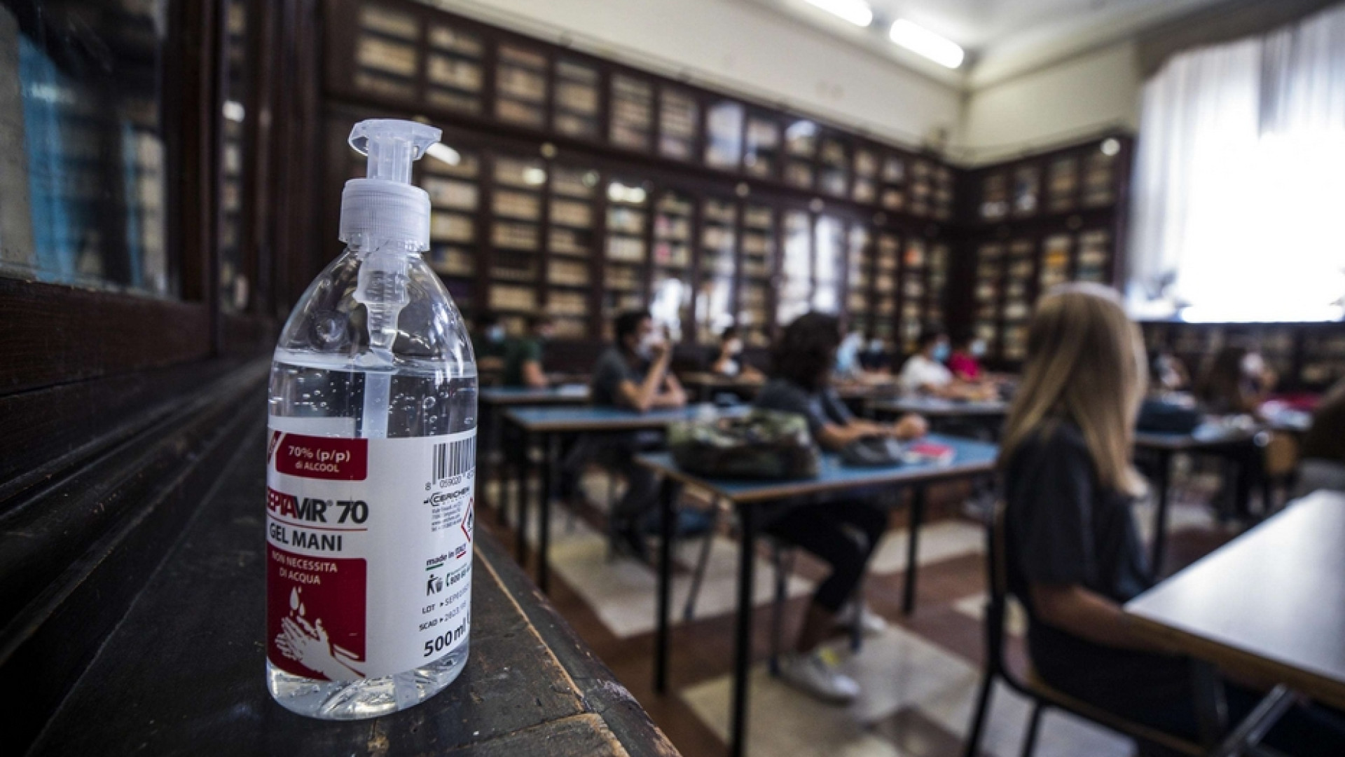 Immagine di Scuola, con un positivo in classe lezioni in presenza (con tampone)