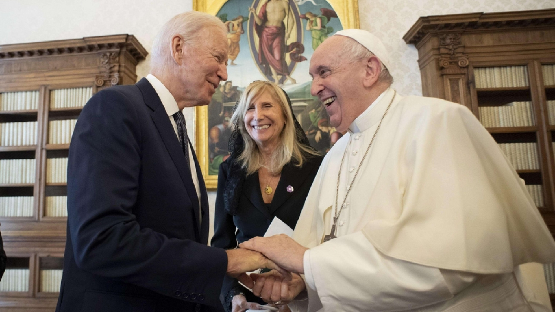 Immagine di Migranti e diritti umani nel lungo colloquio tra il Papa e Biden