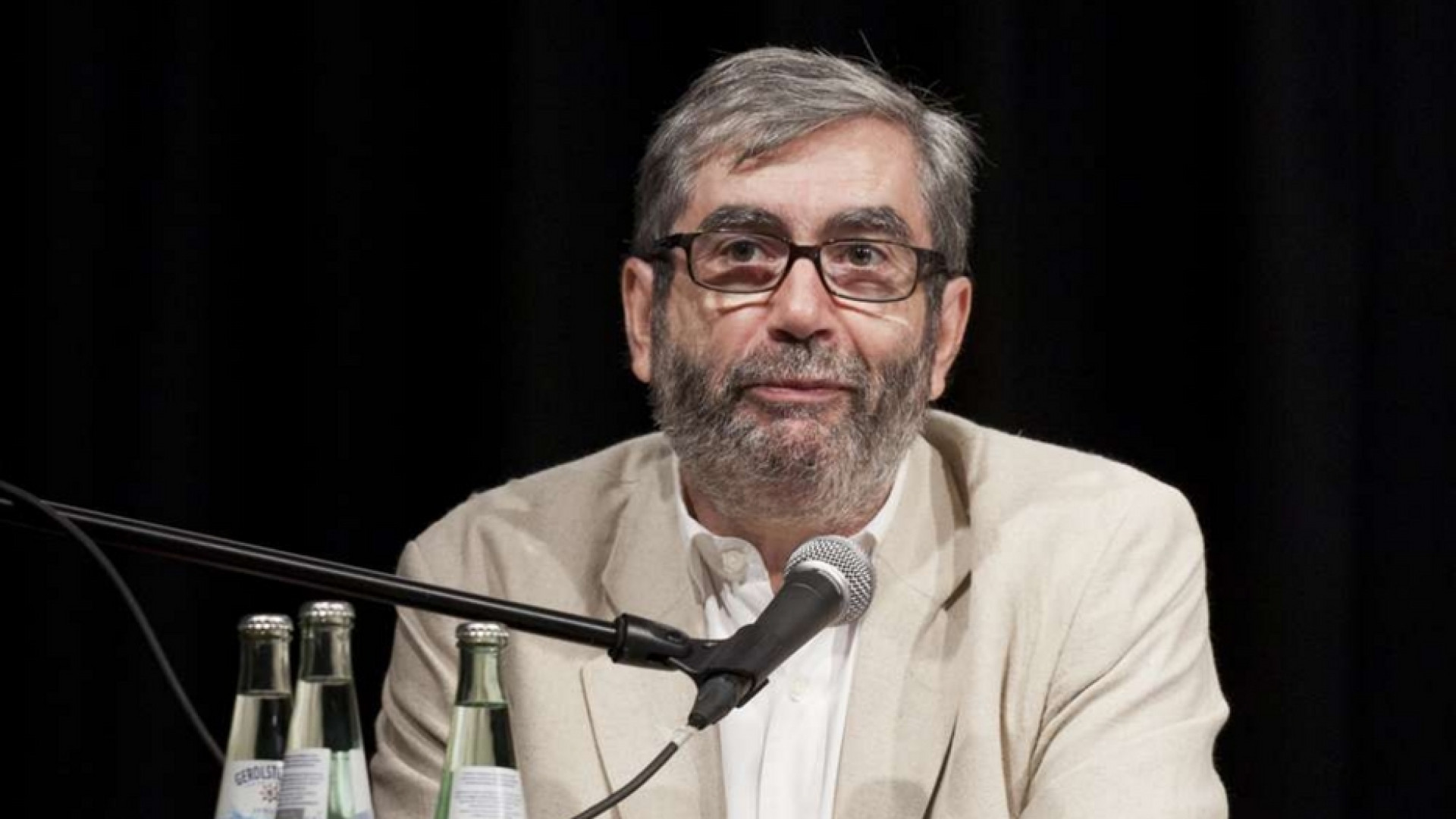 Immagine di Muñoz Molina: «Dalla pandemia lezioni di fraternità»
