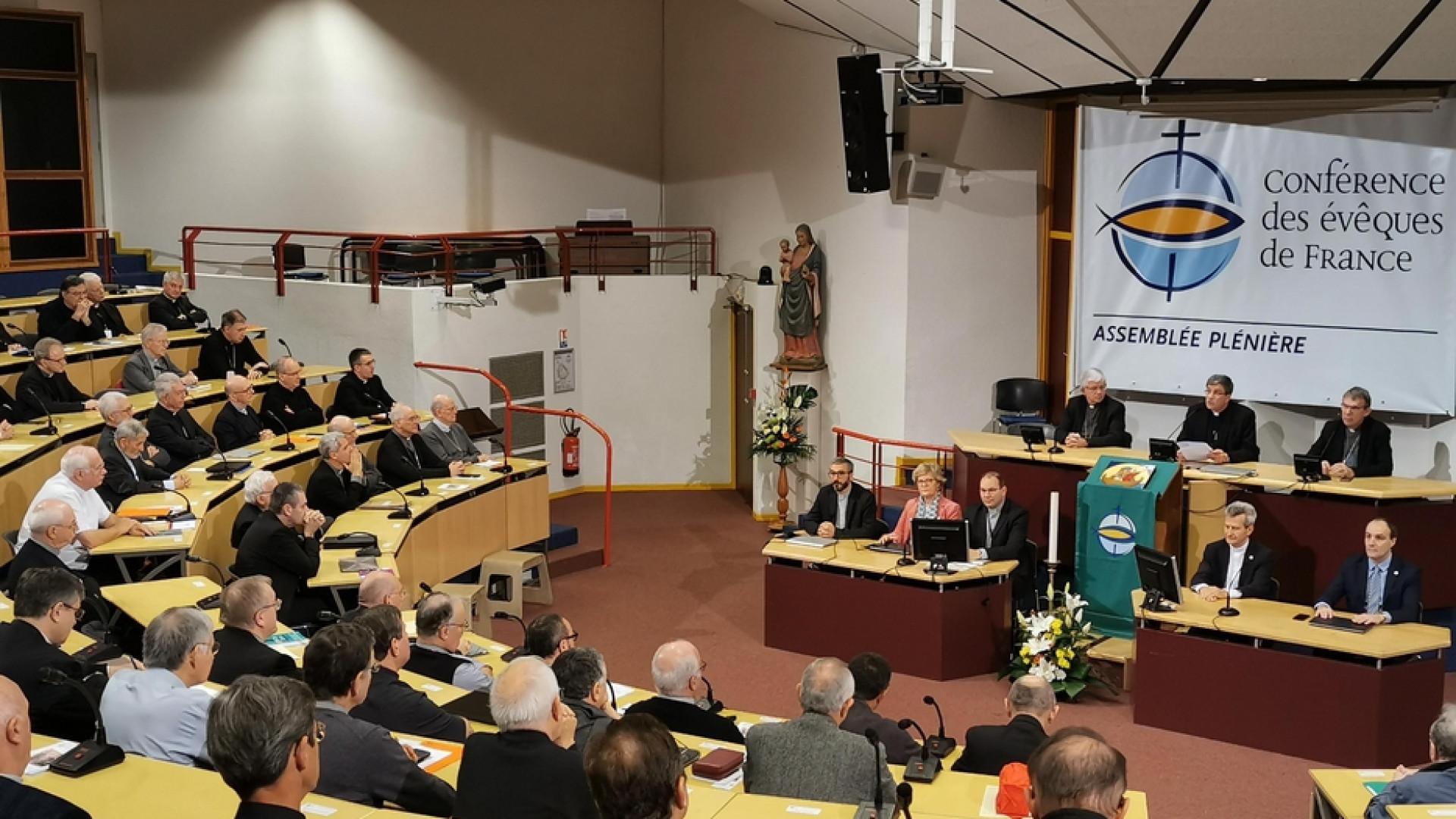 Immagine di Abusi su minori, un giorno di penitenza per i vescovi francesi