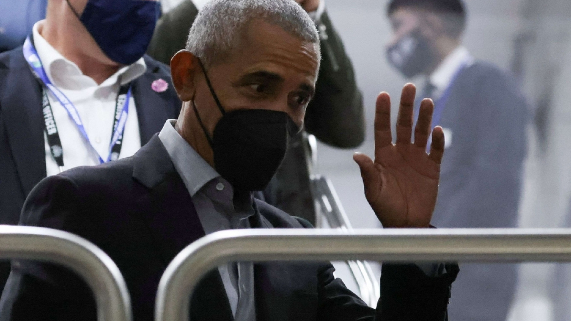 Immagine di Obama: «Sul clima le isole campanello d'allarme». L'attacco dell'attivista