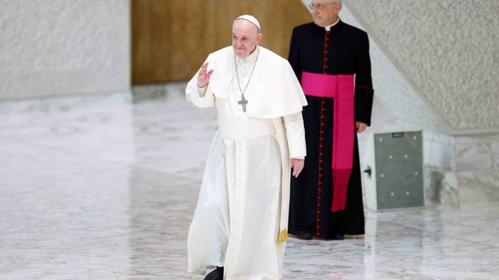 Immagine di Il Papa: «Non stancatevi di fare del bene»