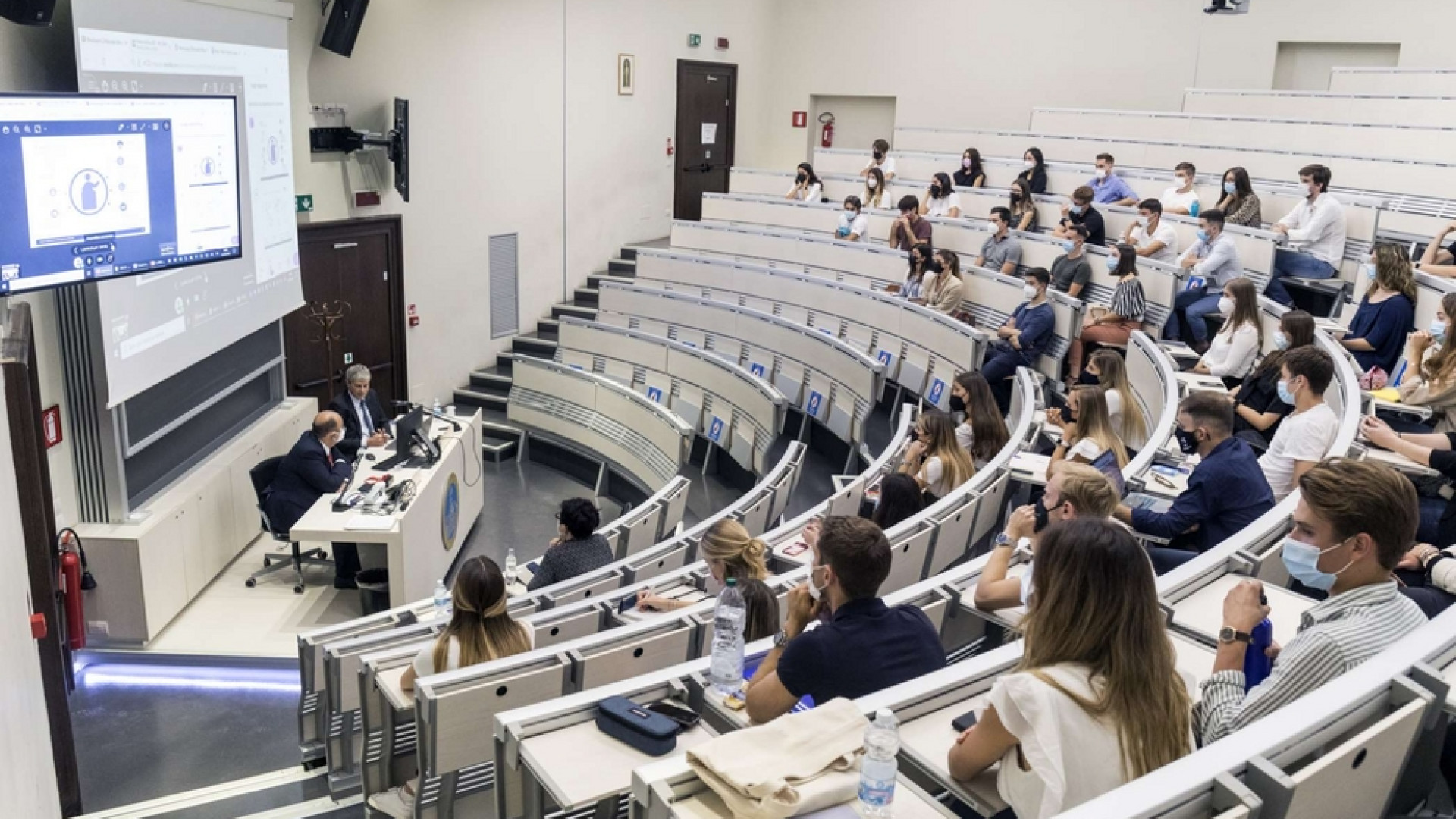Immagine di Fa i conti con la complessità l’Economia del bene comune