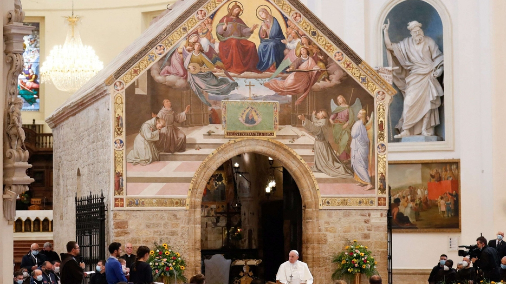 Immagine di Il Papa: «Ai poveri sia restituita la parola»