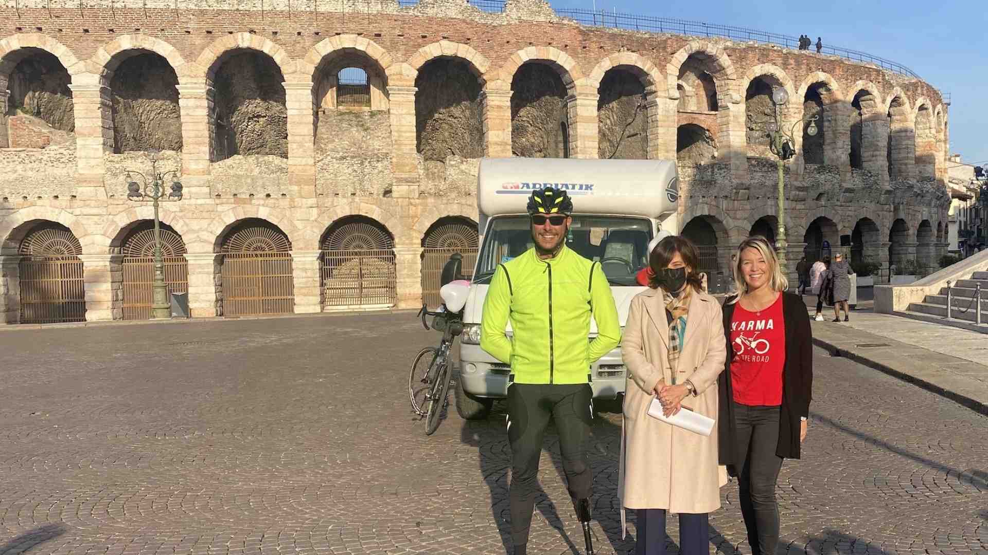 Immagine di Il Giro d'Italia di Luca, su due ruote e con una gamba sola