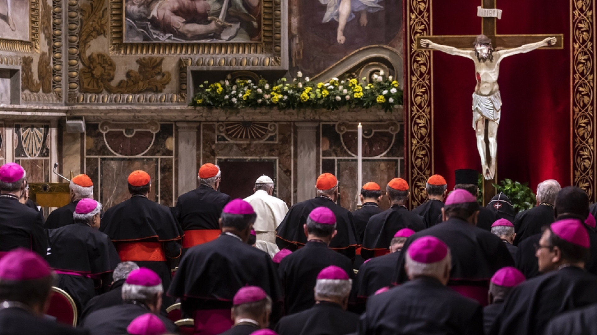 Immagine di Abusi sui minori, la Chiesa in preghiera per le vittime