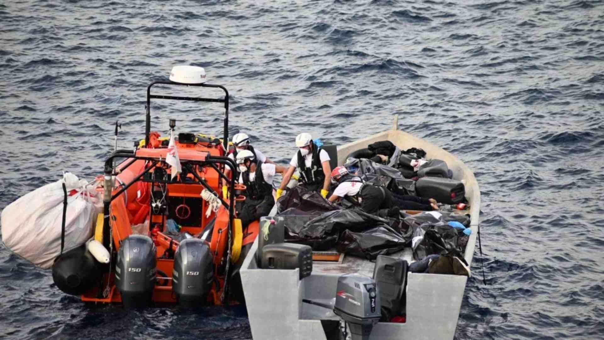 Immagine di Medici senza frontiere: 10 morti per soffocamento sulla barca sovraccarica
