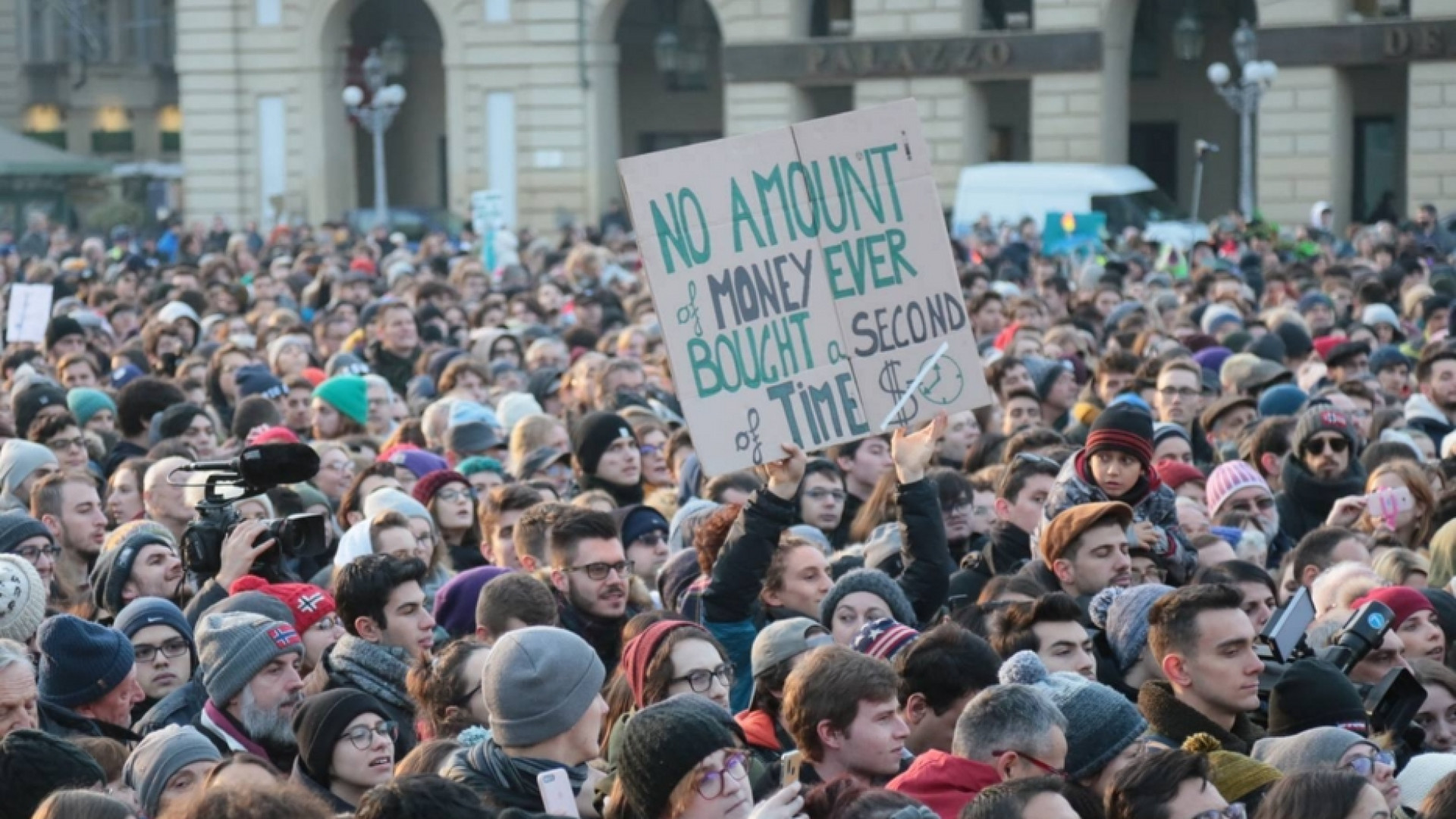 Immagine di Martínez Alier: «Saranno i poveri a salvare il pianeta»
