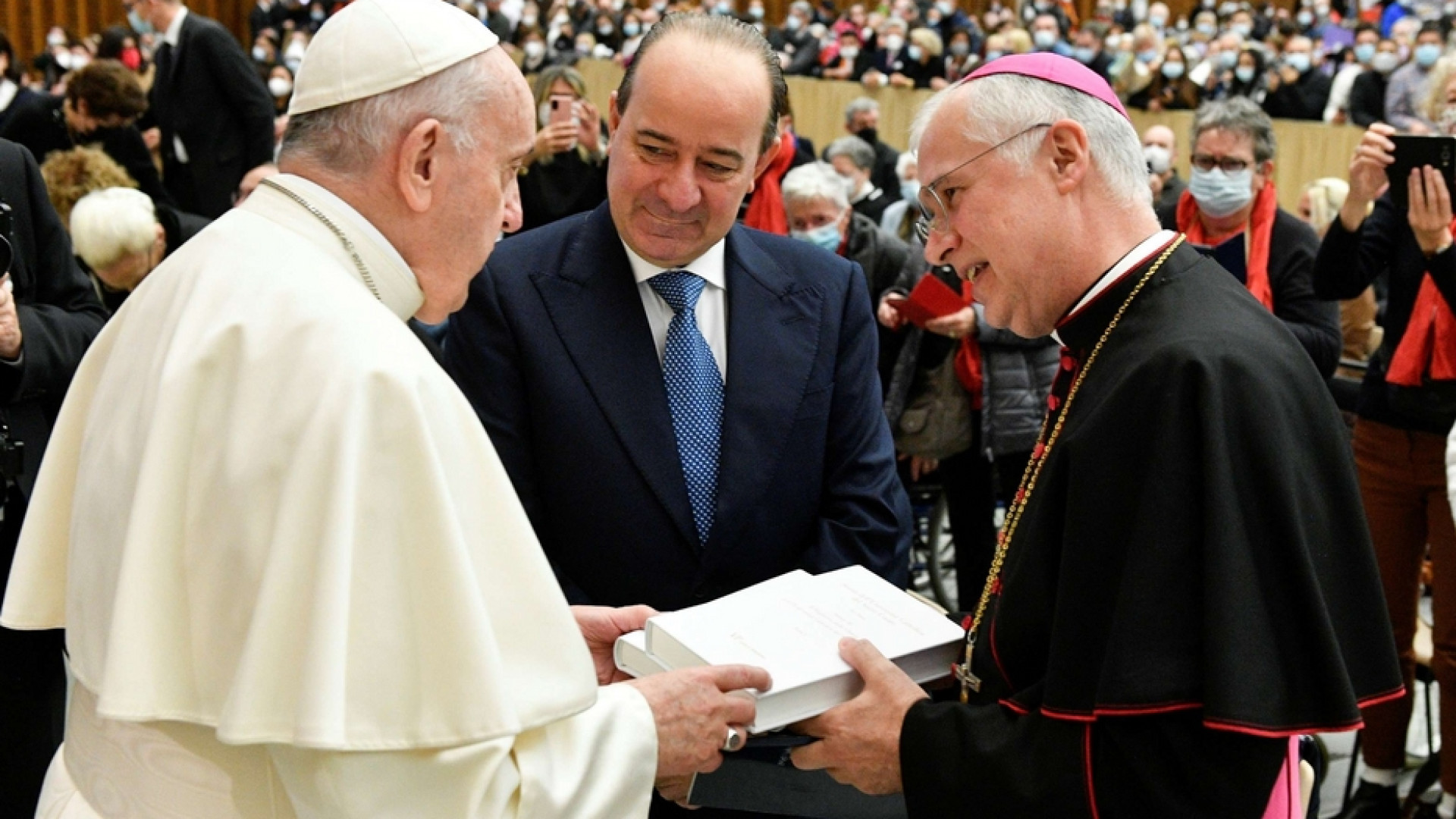 Immagine di Il Papa: Università Cattolica palestra di cultura, formazione e santità