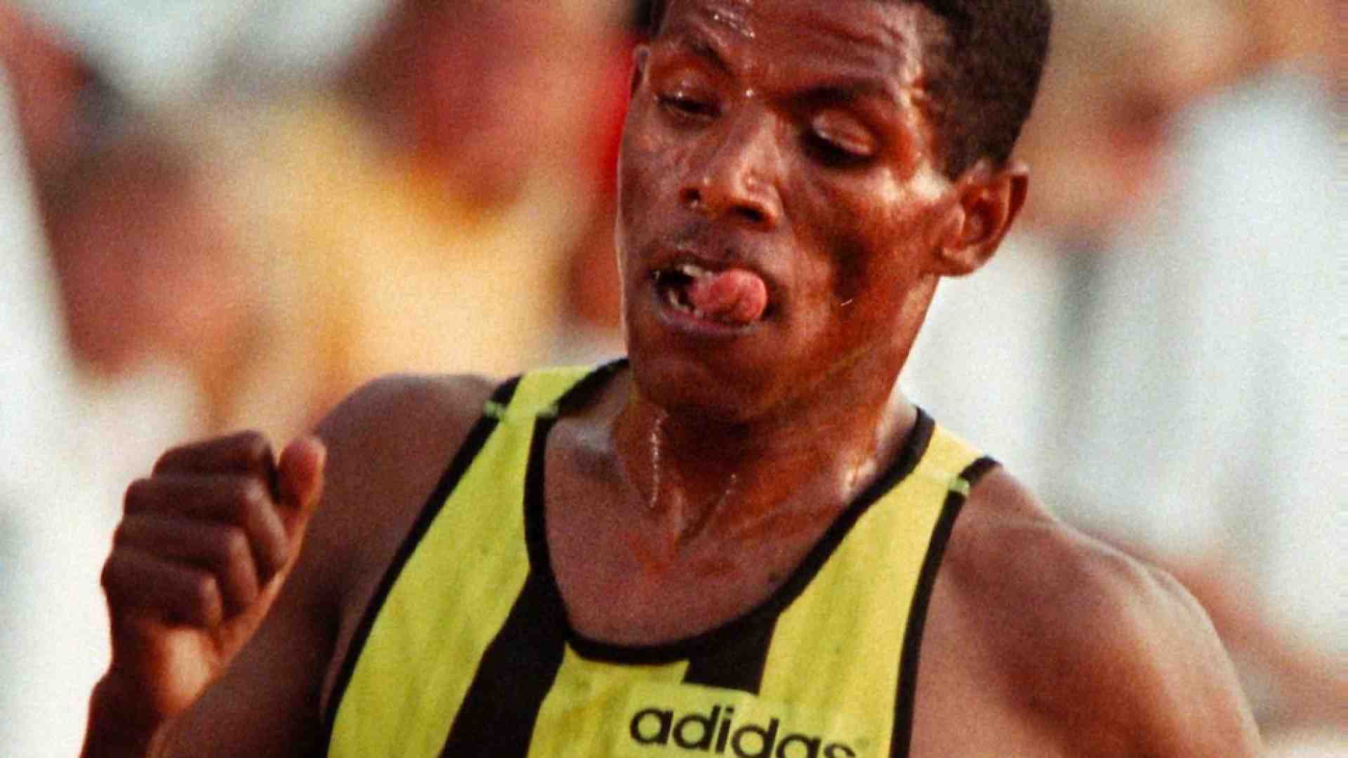 Immagine di Ora Gebrselassie corre alle armi