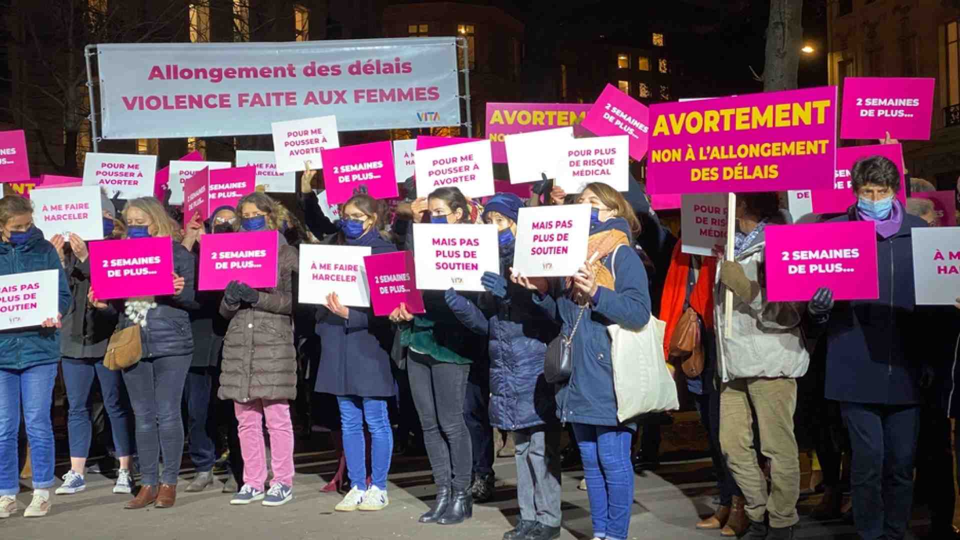 Immagine di Aborto fino a 14 settimane, colpo di mano in Parlamento