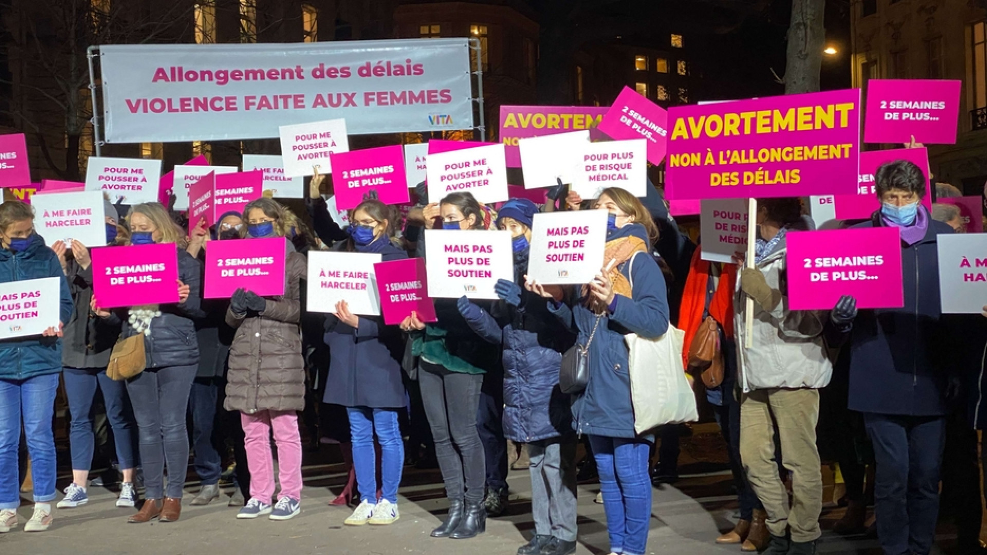 Immagine di Aborto fino a 14 settimane, colpo di mano in Parlamento
