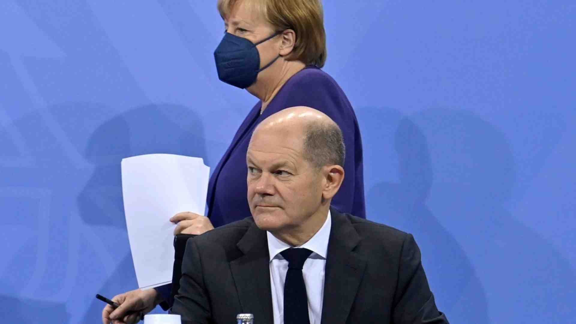 Immagine di In Germania stretta contro il Covid. E Merkel invidia l'Italia