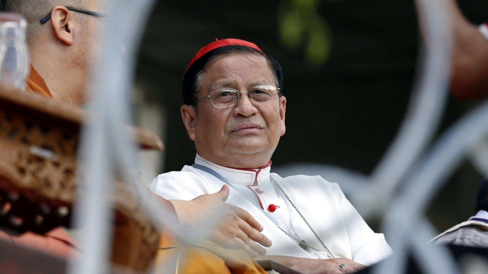 Immagine di Il cardinale Bo: «Qui è terribile. Ormai si massacrano a vicenda»