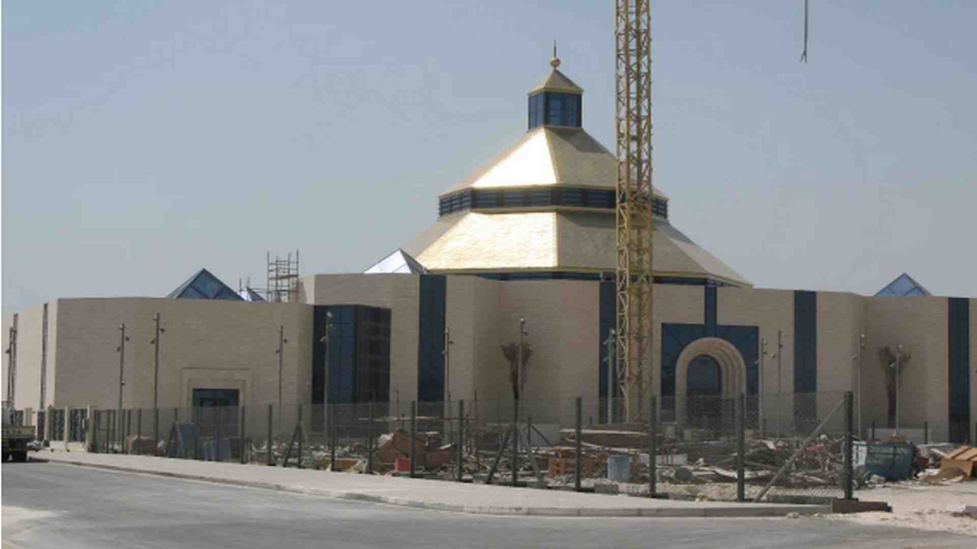 Immagine di La consacrazione della più grande chiesa cattolica della penisola arabica