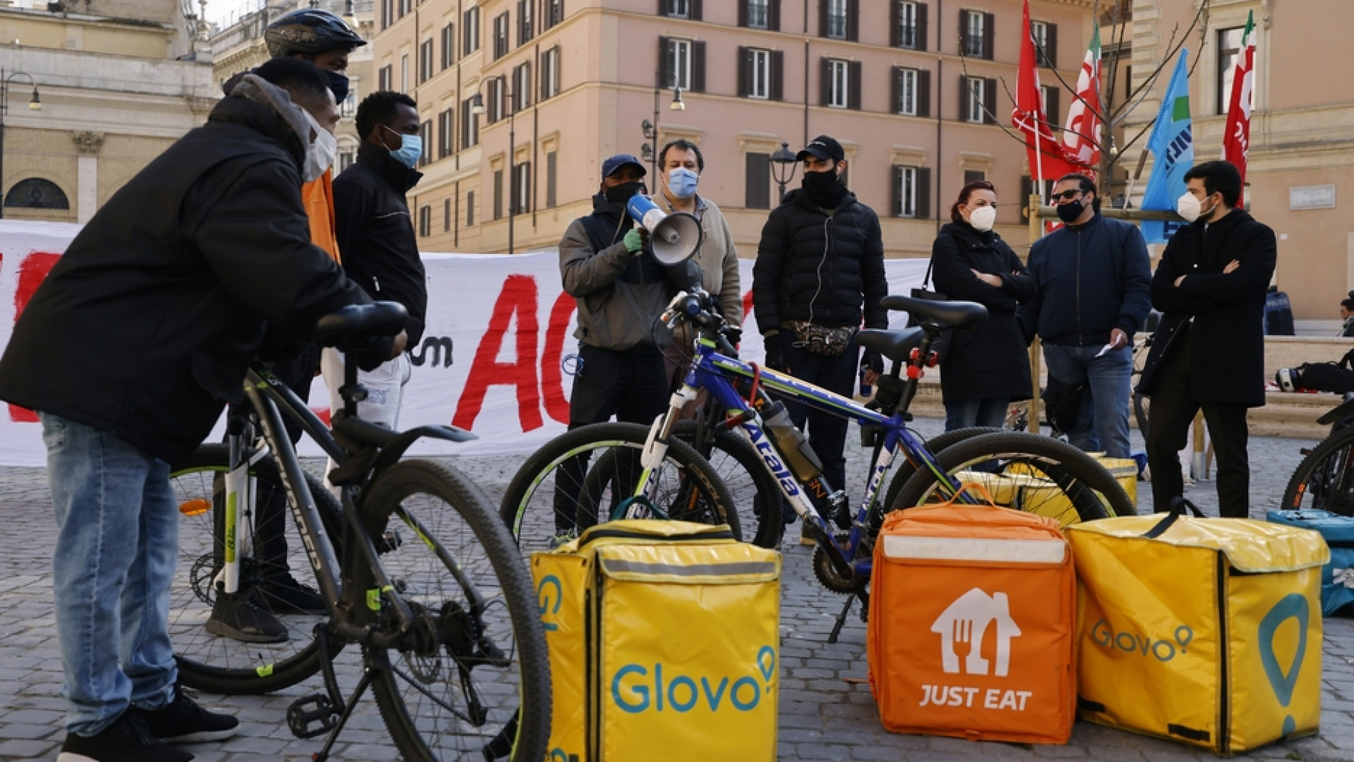 Immagine di Rider (e non solo): i 5 criteri della Ue per stabilire se sono dipendenti