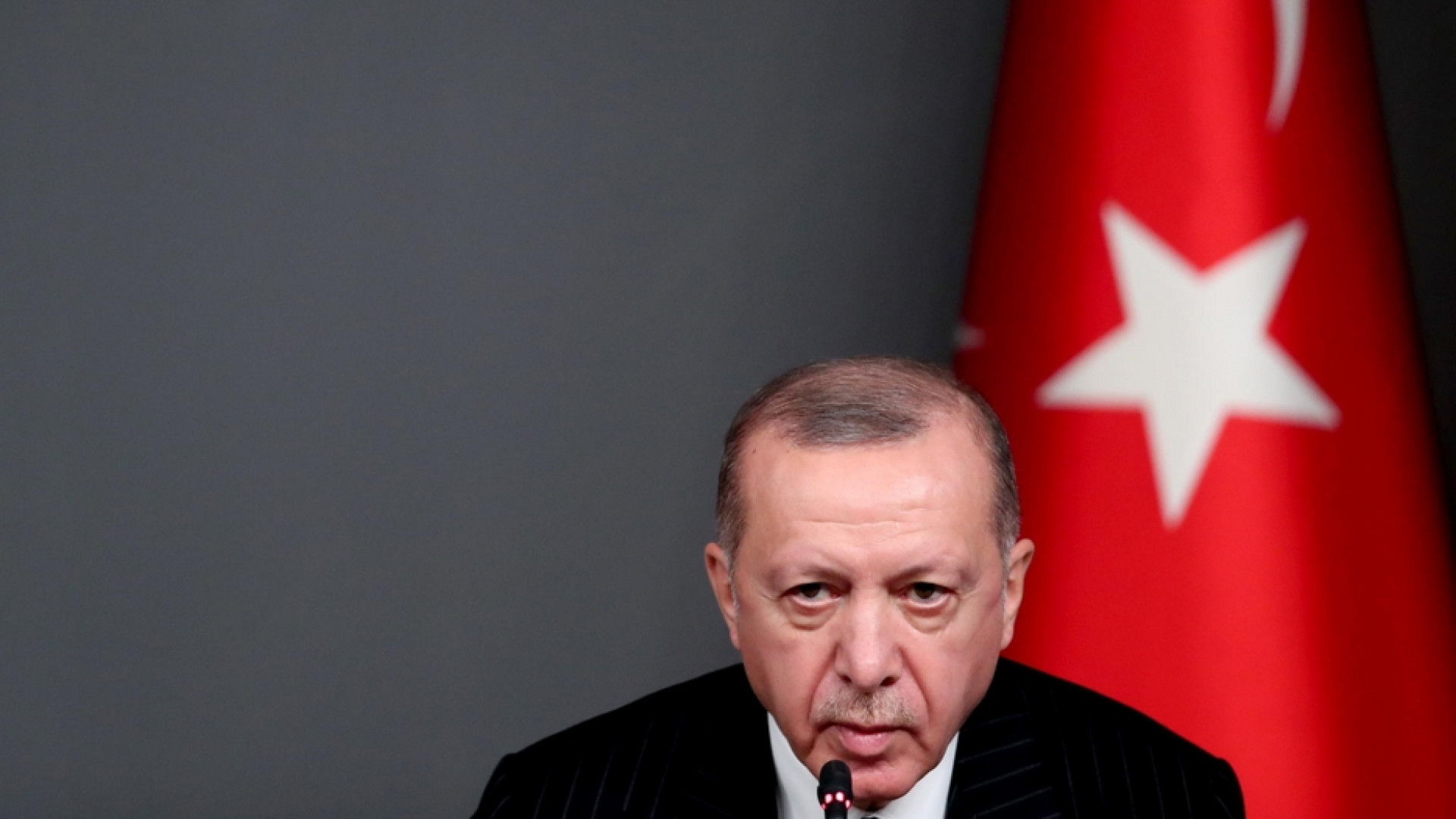 Immagine di Erdogan non ha piu una Lira, la Turchia sprofonda nella crisi economica