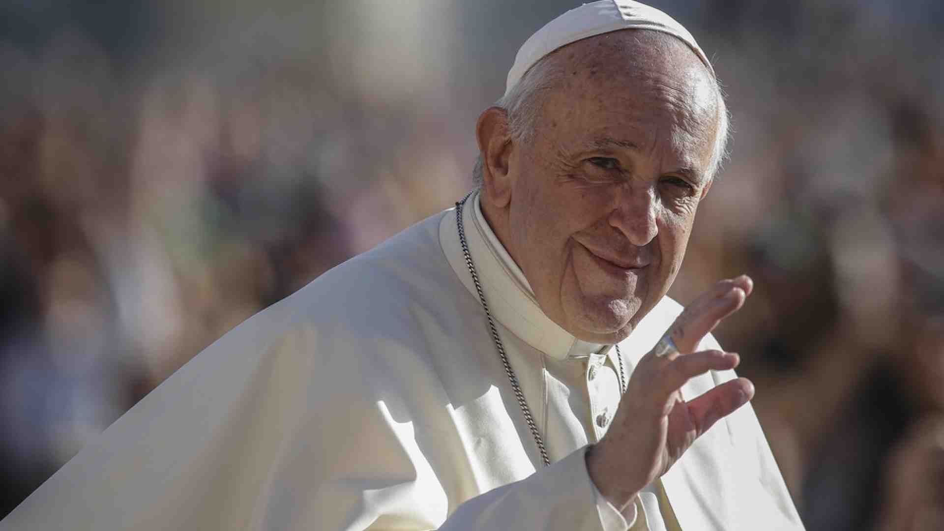 Immagine di Papa Francesco è sacerdote da 52 anni