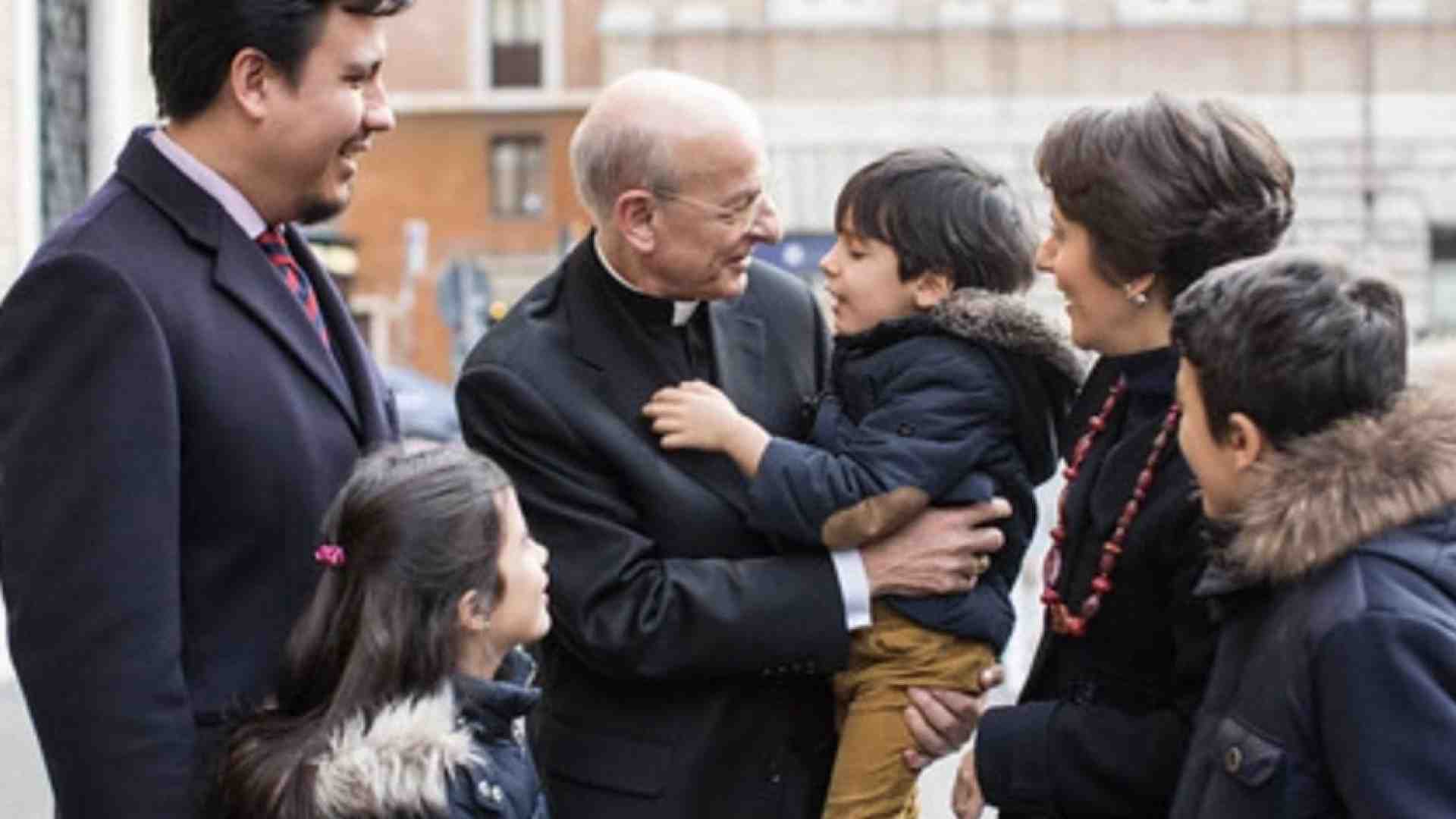 Immagine di Ocáriz: nel Vangelo il «respiro» per la vita dei laici